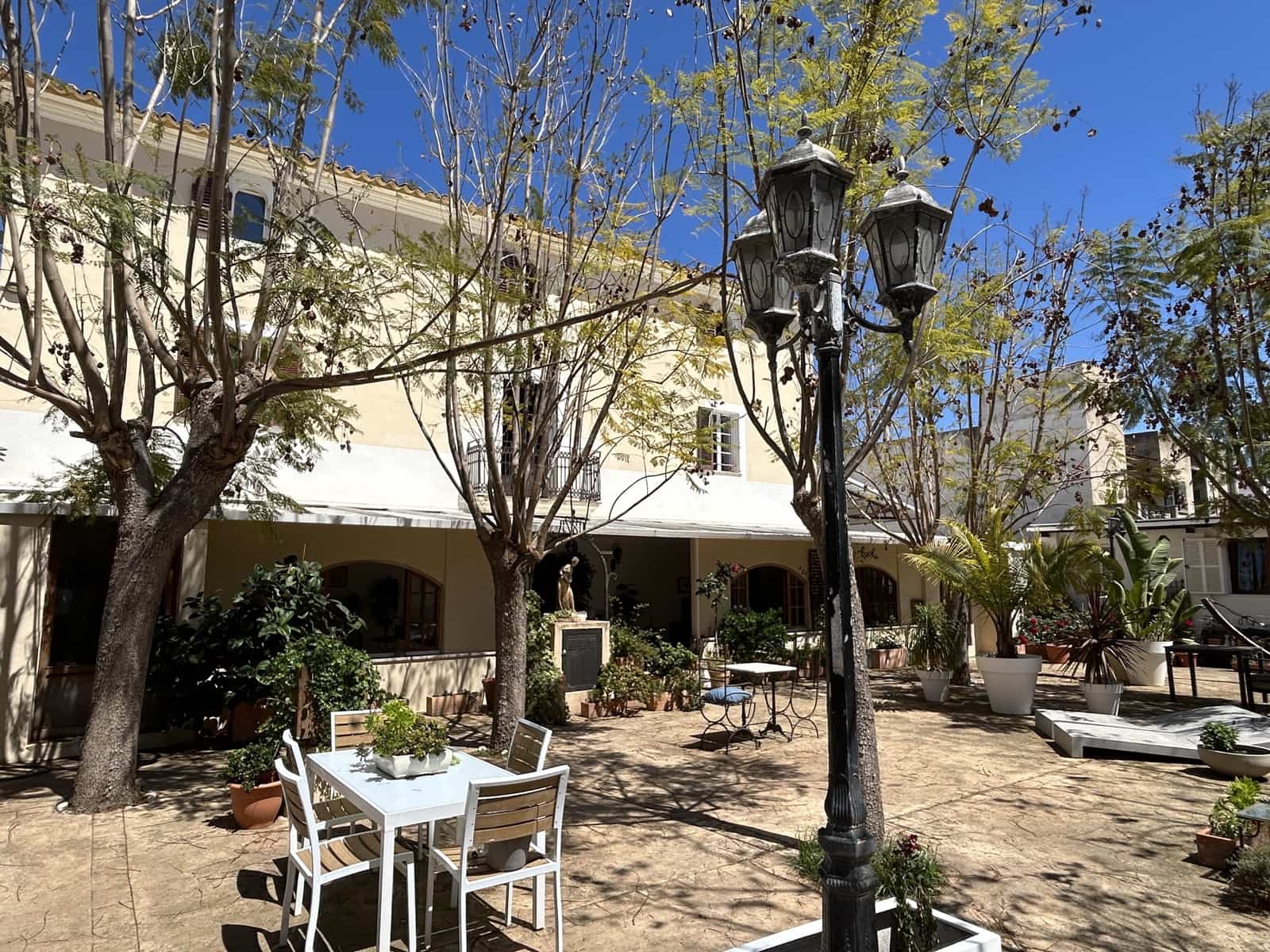 7 soveværelse Villa til salg i Establiments med garage - € 1.690.000 (Ref: 8953842)