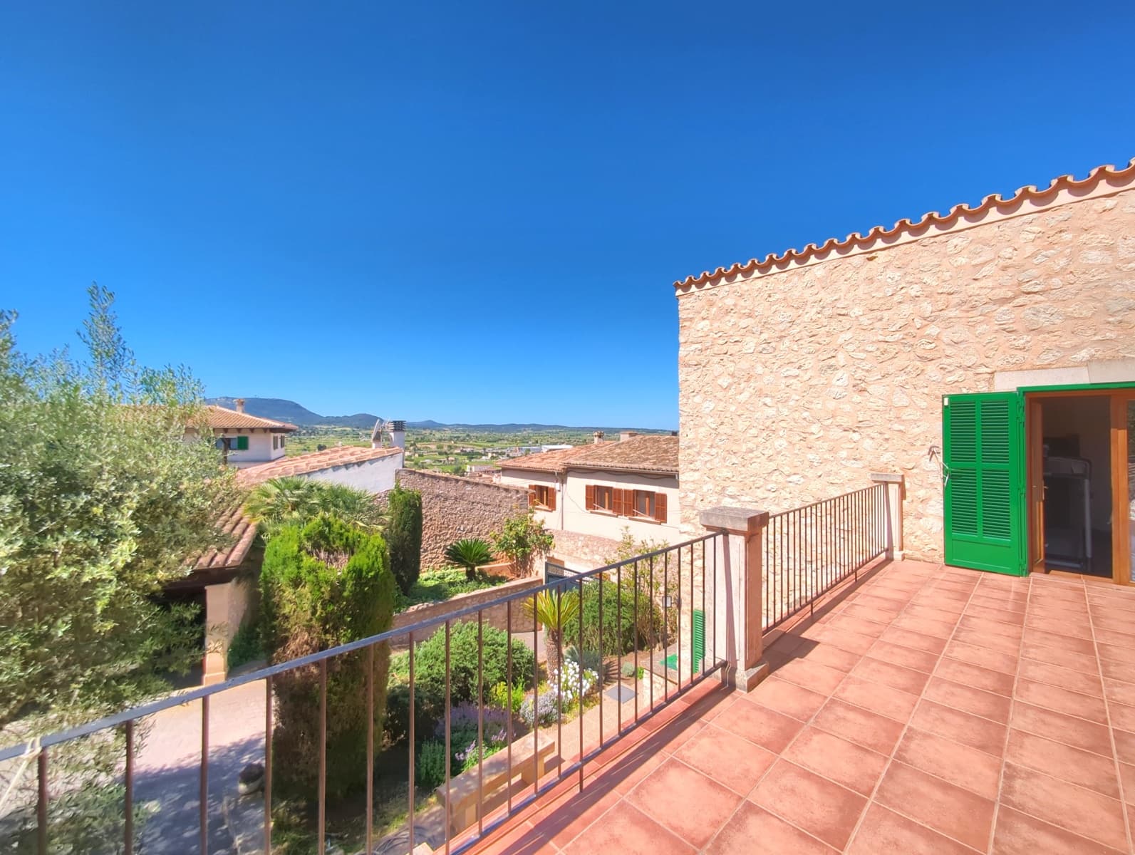 5 soveværelse Semi-Rækkehus til salg i Montuiri med garage - € 1.100.000 (Ref: 8953847)