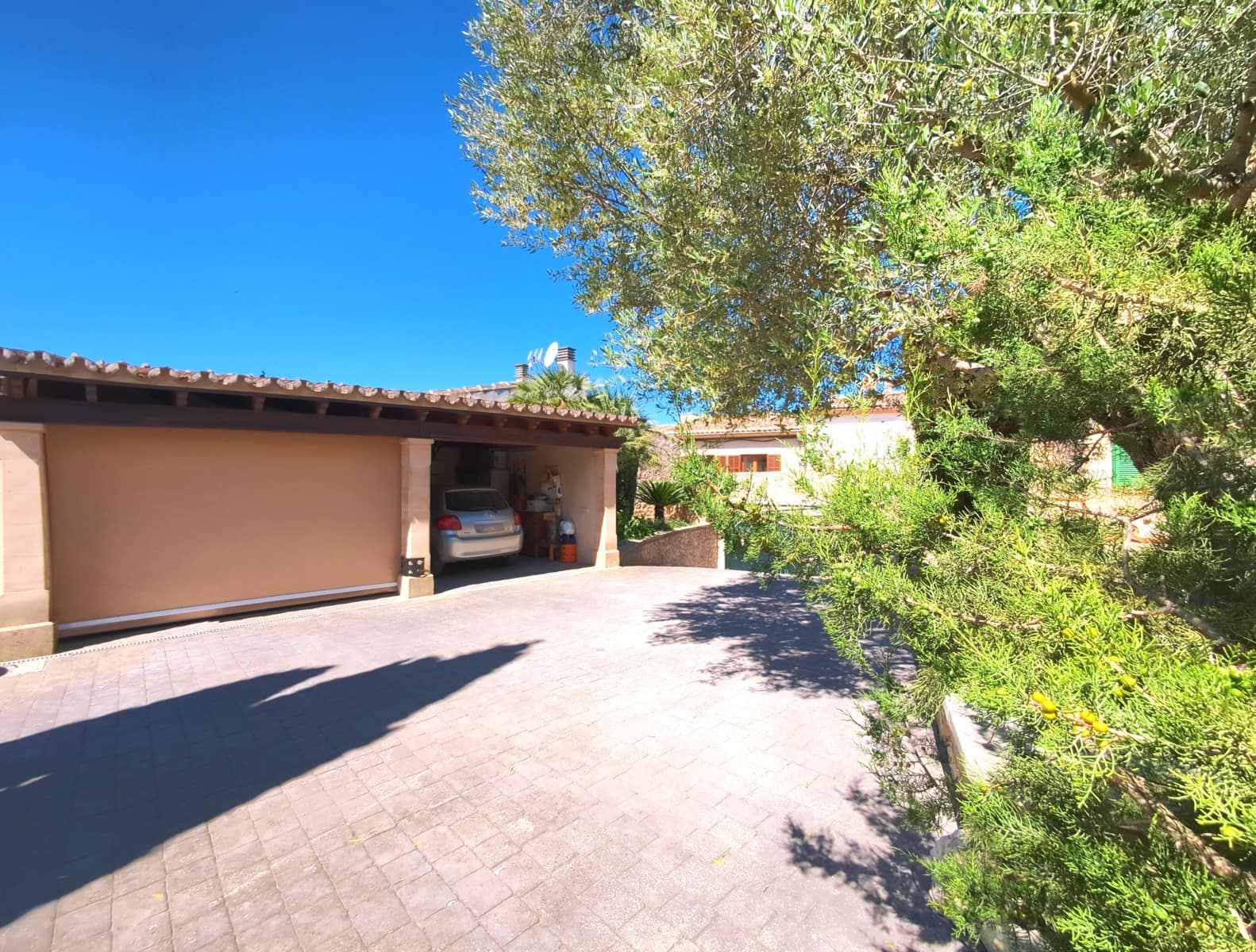 5 soveværelse Semi-Rækkehus til salg i Montuiri med garage - € 1.100.000 (Ref: 8953847)