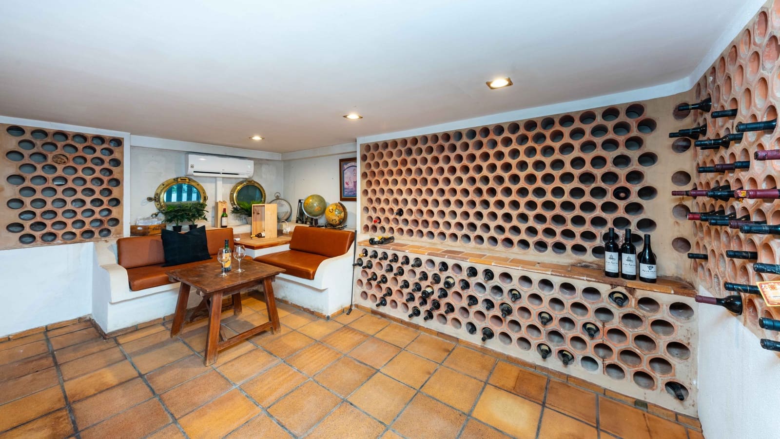 6 soverom Villa til salgs i Cas Catala med svømmebasseng garasje - € 4 995 000 (Ref: 8953854)