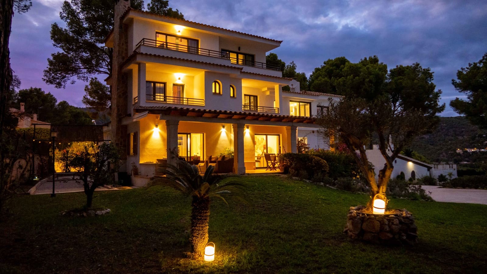 6 soverom Villa til salgs i Cas Catala med svømmebasseng garasje - € 4 995 000 (Ref: 8953854)