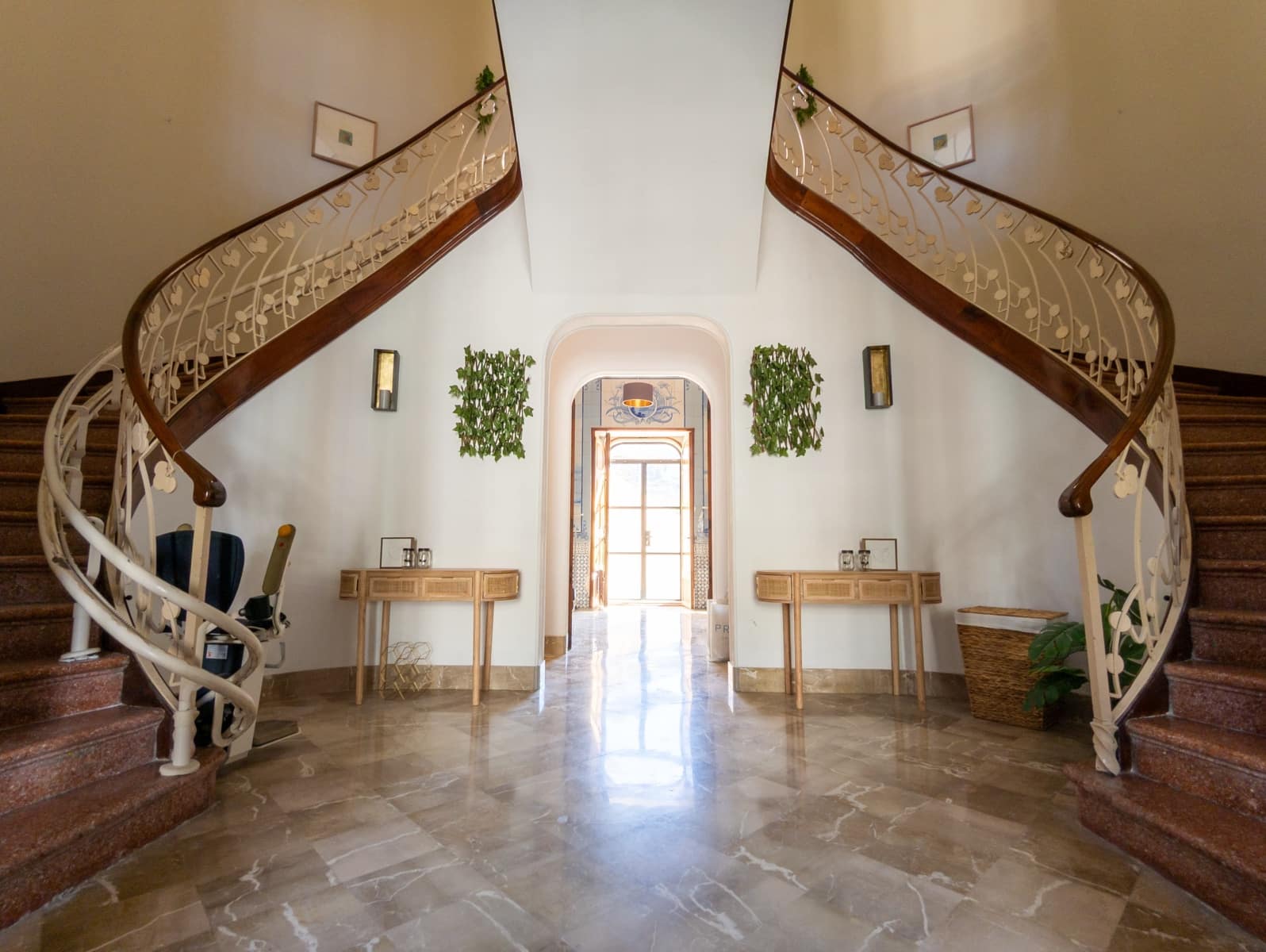 4 soveværelse Byhus til salg i Soller med swimmingpool garage - € 1.099.000 (Ref: 8953857)