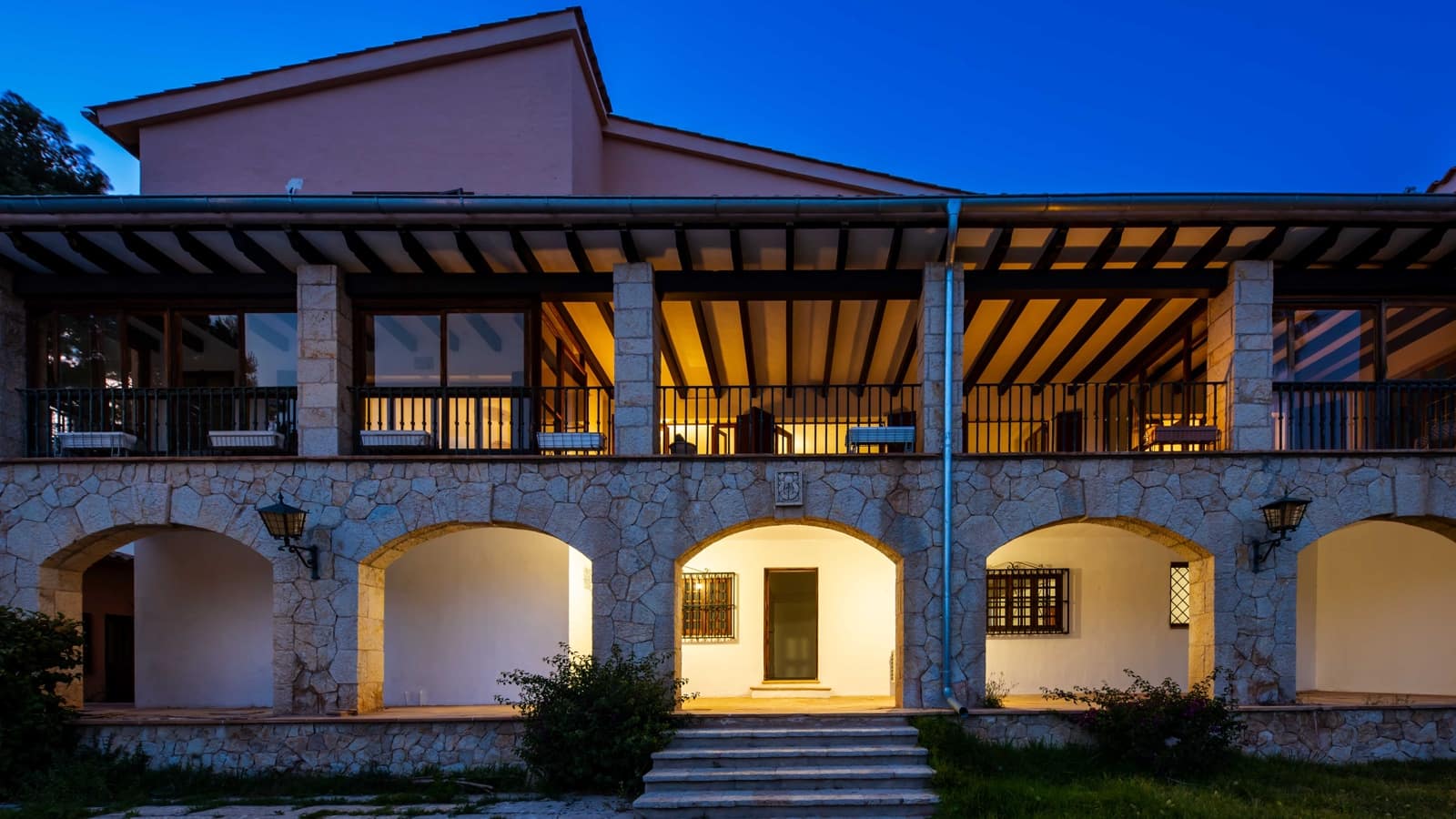 7 bedroom Villa for sale in Valldemosa with pool garage - € 3,750,000 (Ref: 8953858)