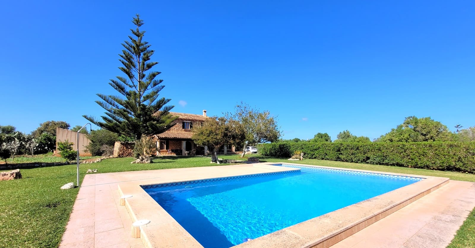4 soveværelse Finca/Landehus til leje i Portocristo / Port de Manacor med swimmingpool garage - € 3.500 (Ref: 8956417)