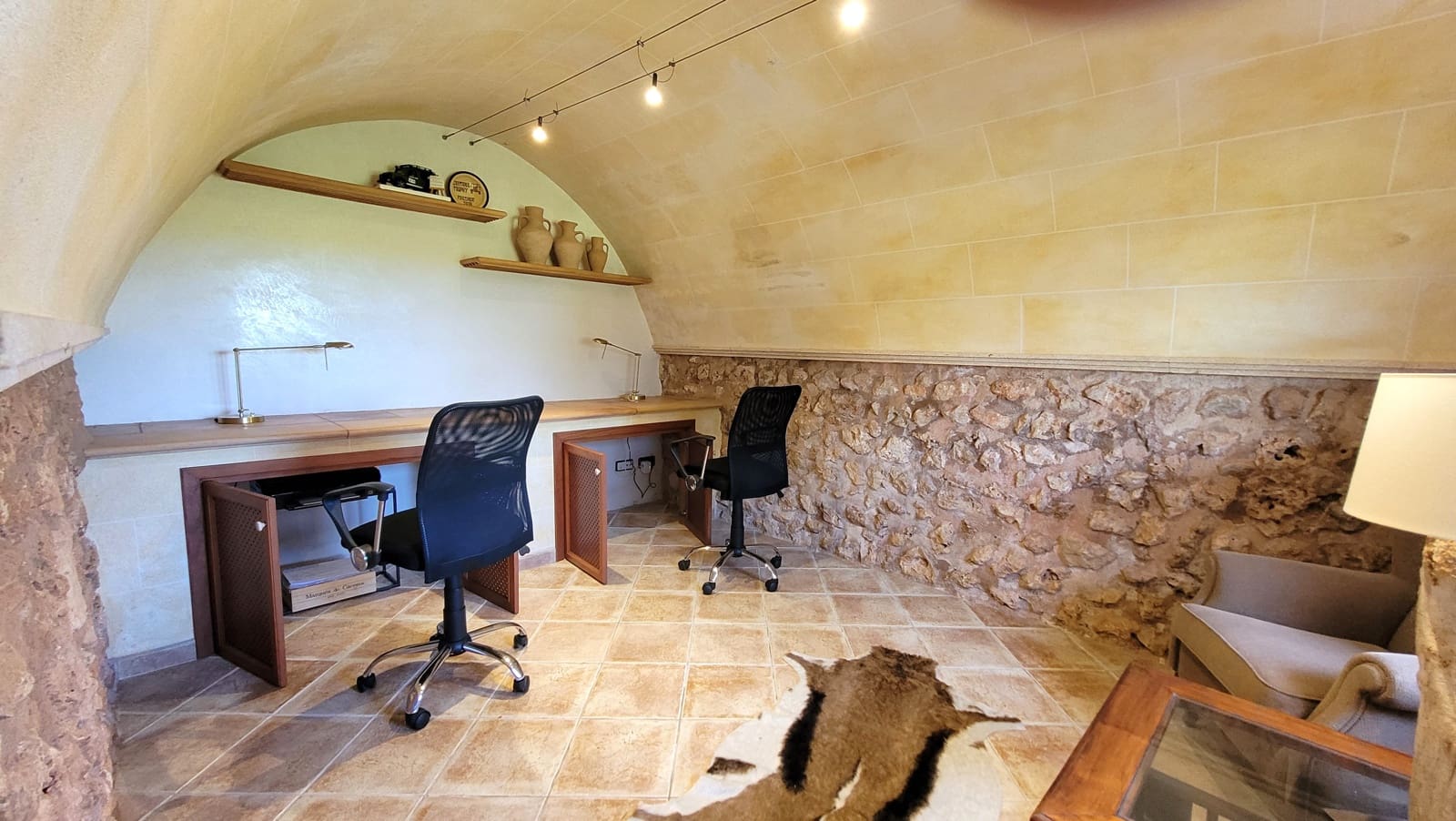 4 soveværelse Finca/Landehus til leje i Portocristo / Port de Manacor med swimmingpool garage - € 3.500 (Ref: 8956417)