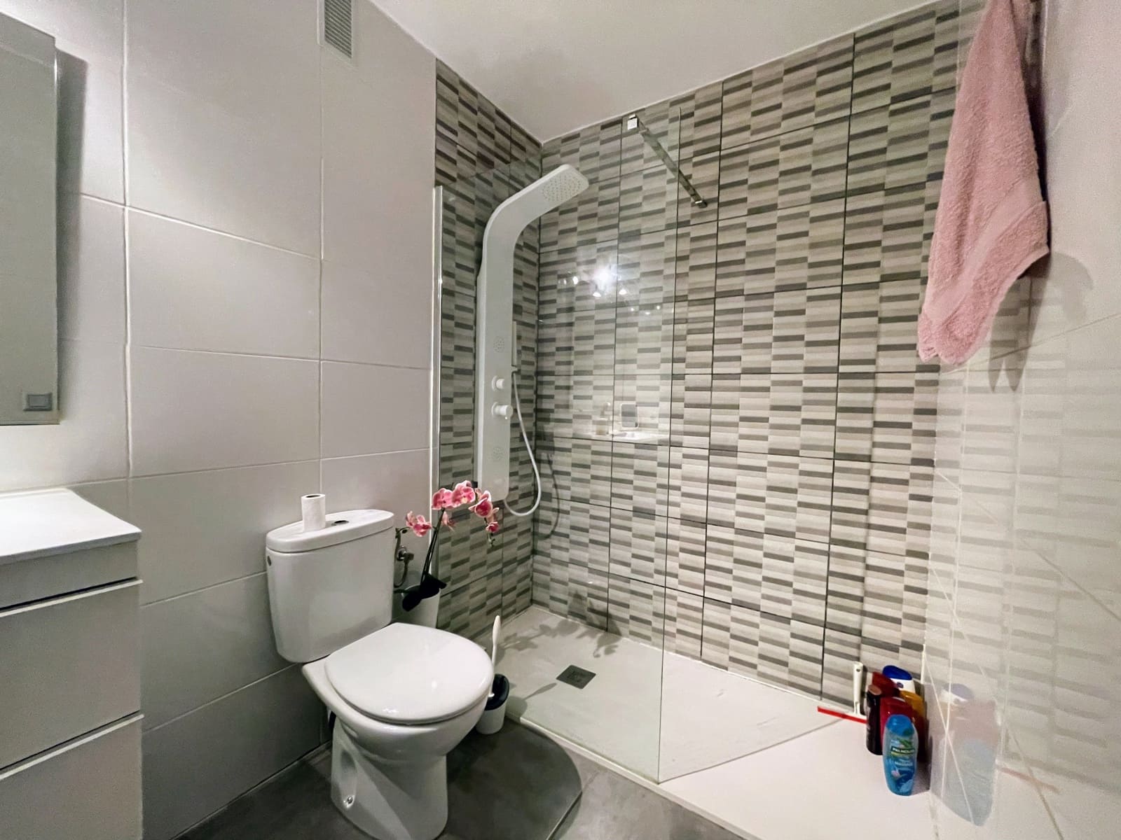 3 soveværelse Semi-Rækkehus til salg i Sol de Mallorca med swimmingpool garage - € 660.000 (Ref: 8956420)