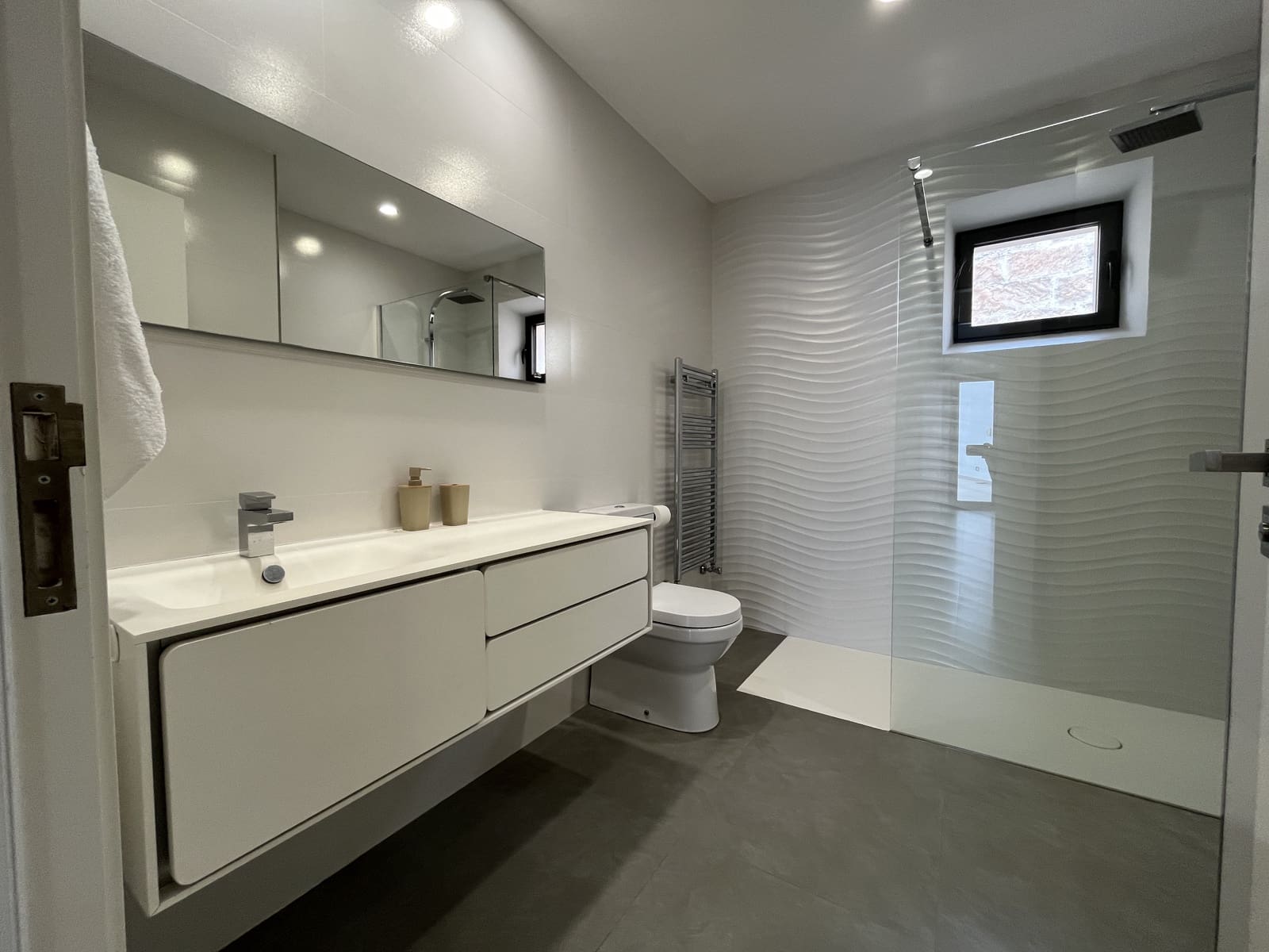 3 Zimmer Haus zu vermieten in Muro mit Pool Garage - 2.500 € (Ref: 8969599)