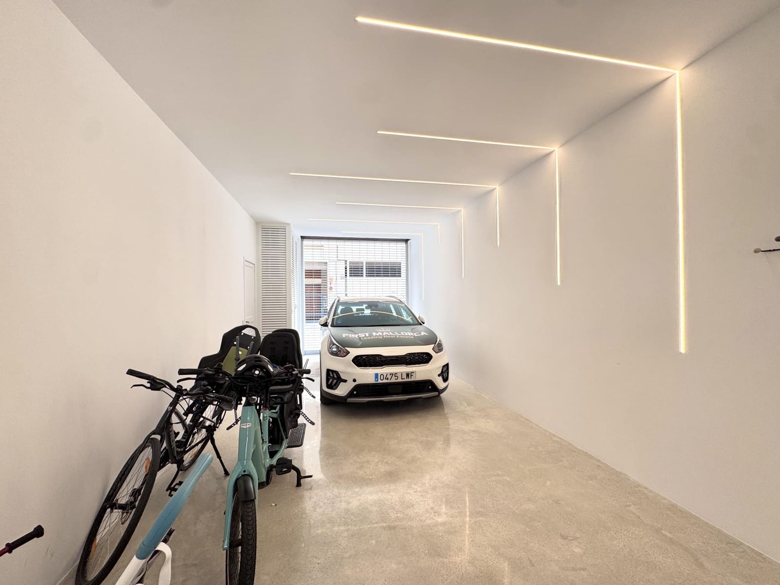 2 soveværelse Lejlighed til salg i Palma de Mallorca med swimmingpool garage - € 880.000 (Ref: 8969601)