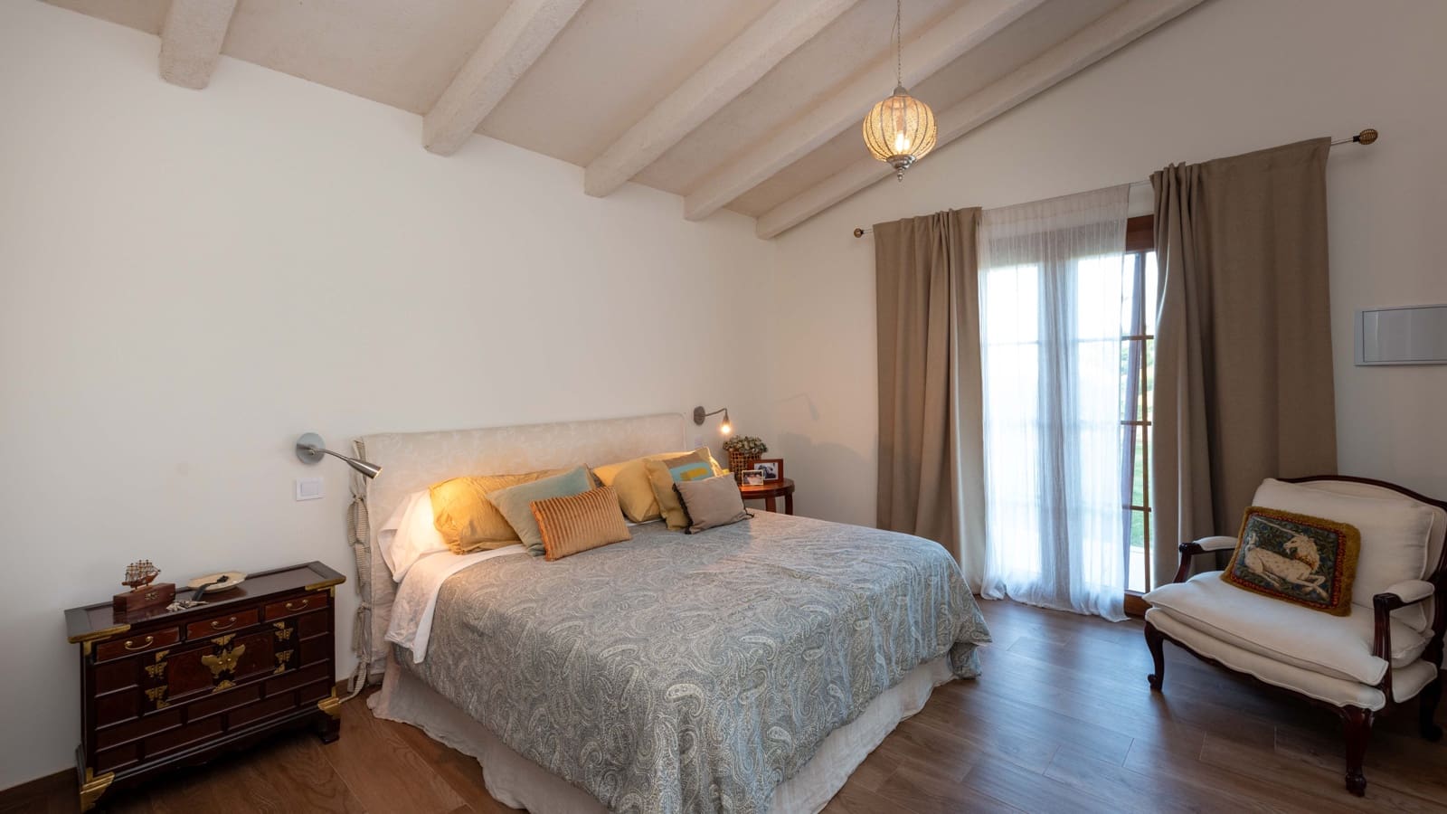 5 soveværelse Finca/Landehus til salg i Llubi med swimmingpool garage - € 2.300.000 (Ref: 8971094)