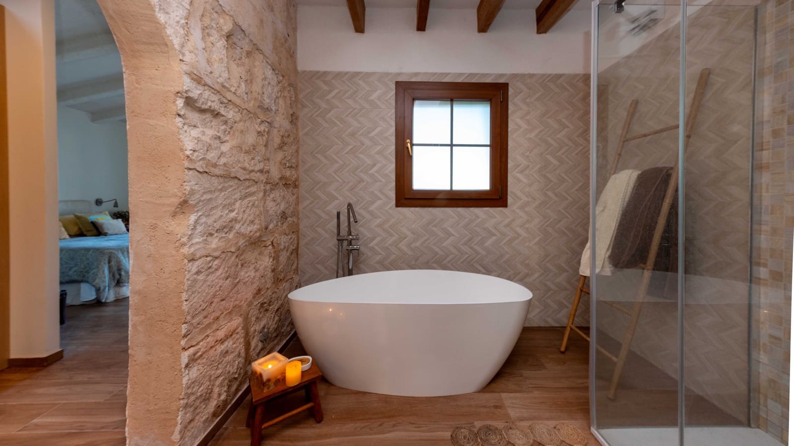 5 soveværelse Finca/Landehus til salg i Llubi med swimmingpool garage - € 2.300.000 (Ref: 8971094)