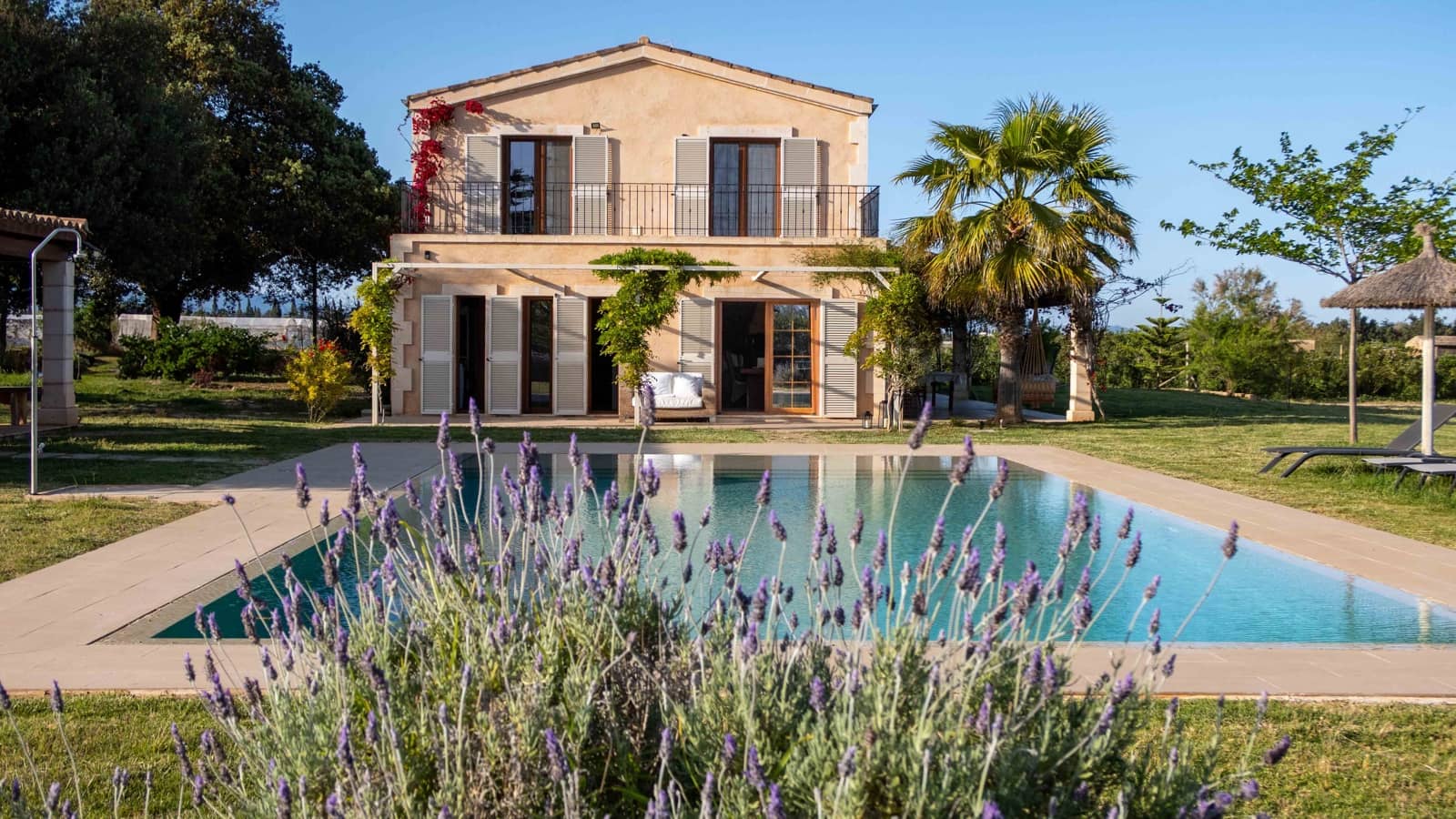 5 soveværelse Finca/Landehus til salg i Llubi med swimmingpool garage - € 2.300.000 (Ref: 8971094)