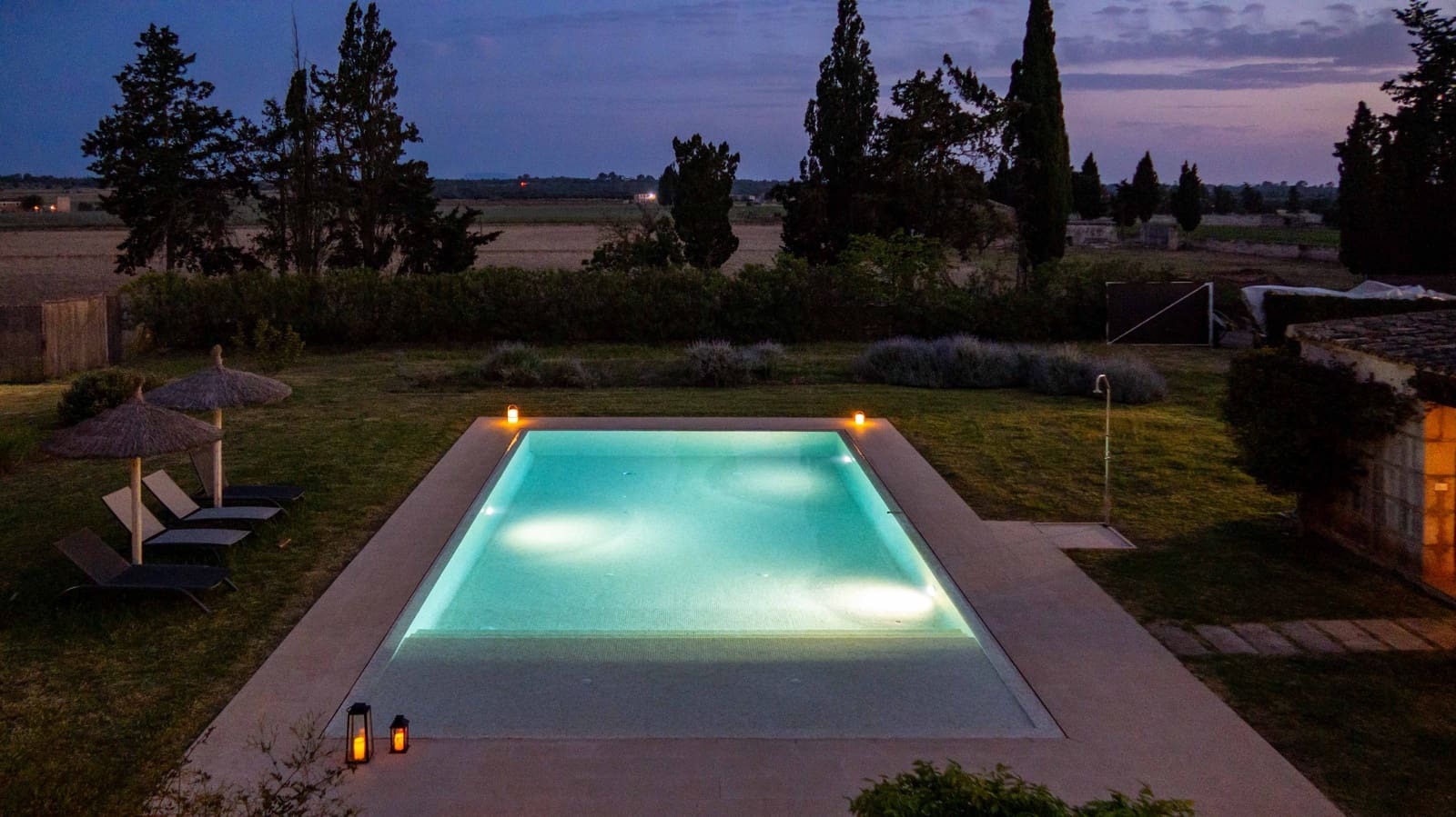 5 soveværelse Finca/Landehus til salg i Llubi med swimmingpool garage - € 2.300.000 (Ref: 8971094)