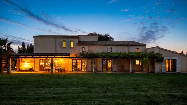 5 soverom Finca/Herregård til salgs i Llubí med svømmebasseng garasje - € 2 300 000 (Ref: 8971094)