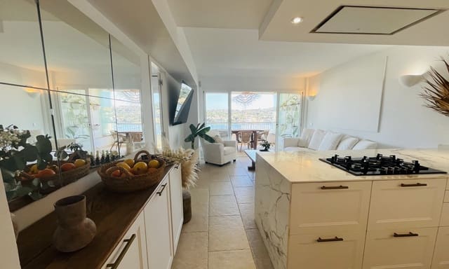 3 sovrum Lägenhet att hyra i Santa Ponsa, Calvià - 2 200 € (Ref: 8973931)