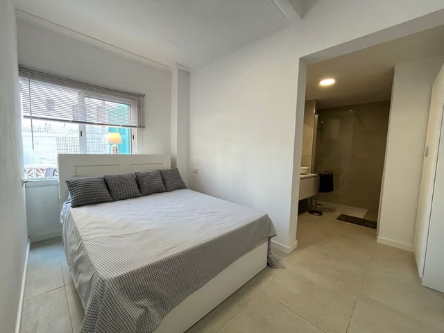 2 bedroom Apartment for rent in Cala Mayor, Palma de Mallorca with garage - € 1,800 (Ref: 8981753)