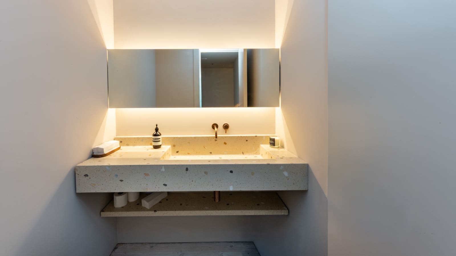 Kommersiell til salgs i Palma de Mallorca - € 2 000 000 (Ref: 8987715)