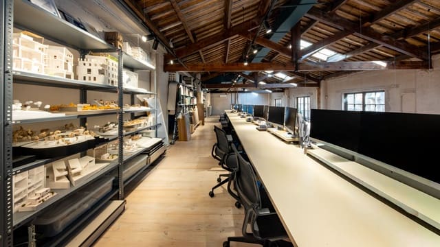 Komercyjne na sprzedaż w Plaça dels Patins, Palma de Mallorca - 2 000 000 € (Ref: 8987715)