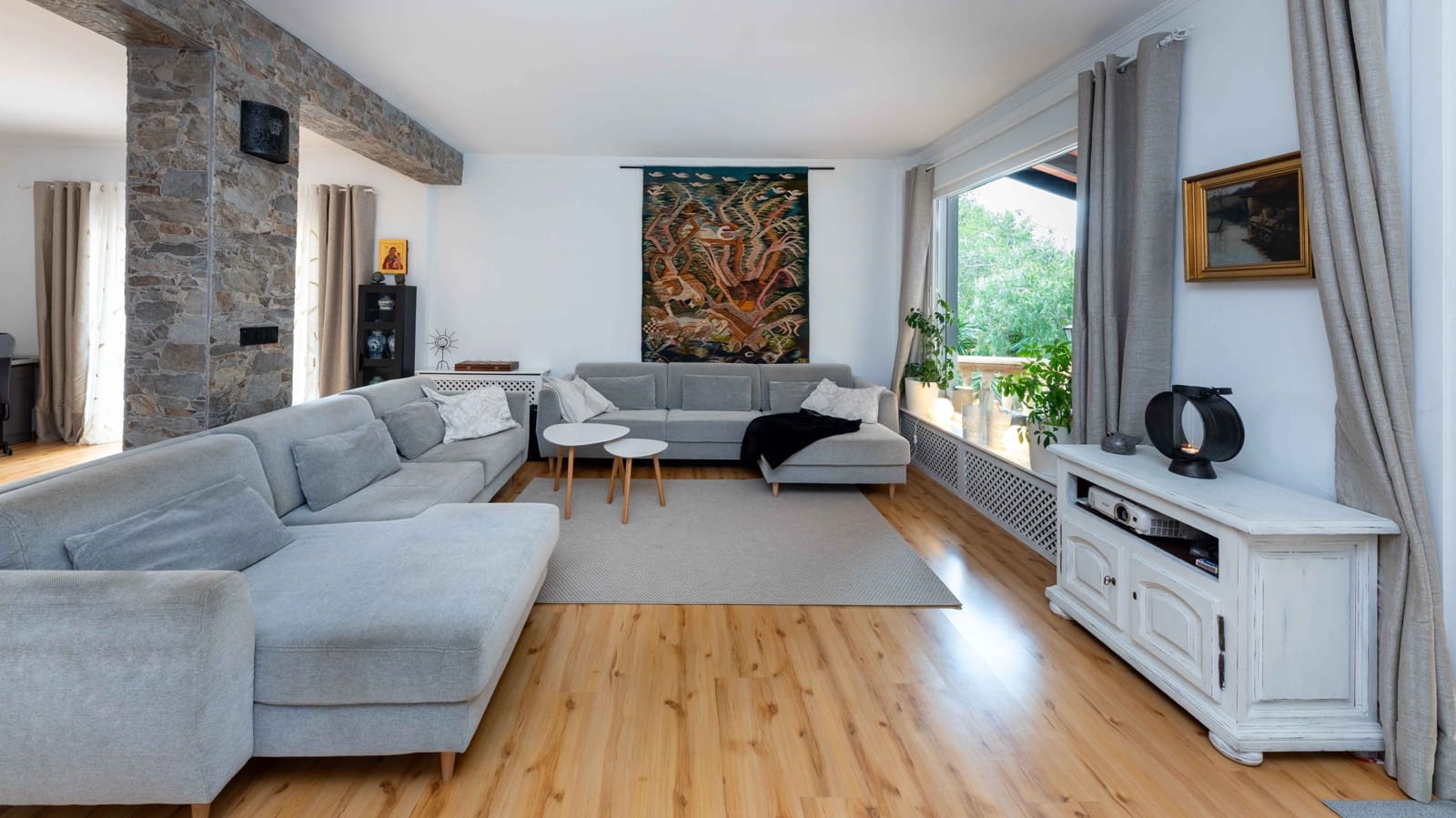 4 soverom Villa til salgs i Palmanova med svømmebasseng garasje - € 1 995 000 (Ref: 8987716)