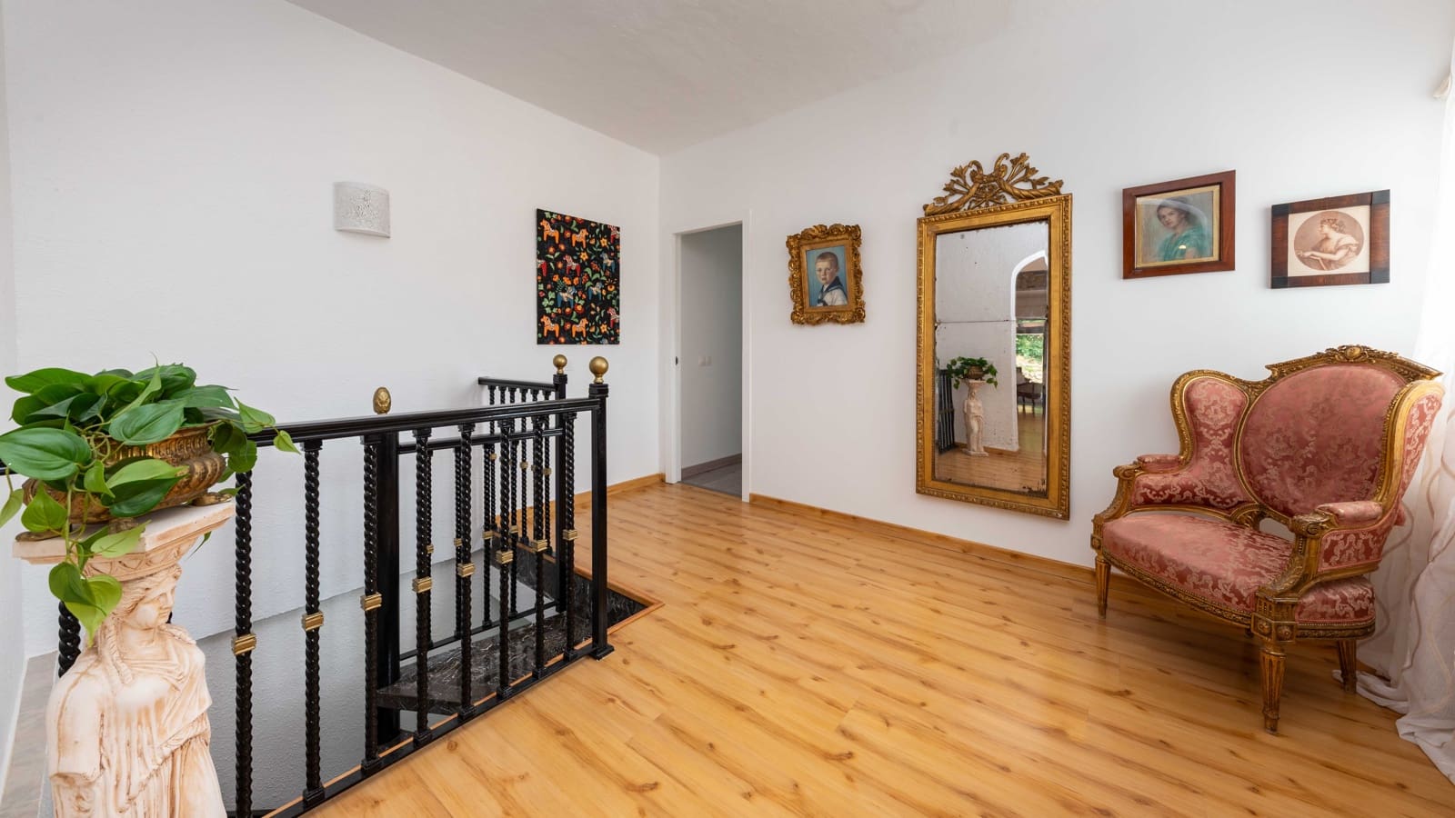 4 soverom Villa til salgs i Palmanova med svømmebasseng garasje - € 1 995 000 (Ref: 8987716)