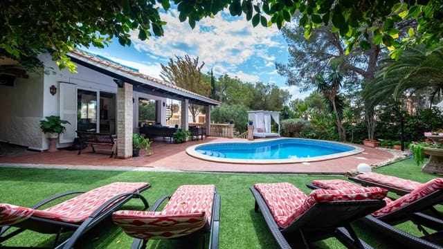 4 soveværelse Villa til salg i Palmanova, Calvià med swimmingpool garage - € 1.995.000 (Ref: 8987716)