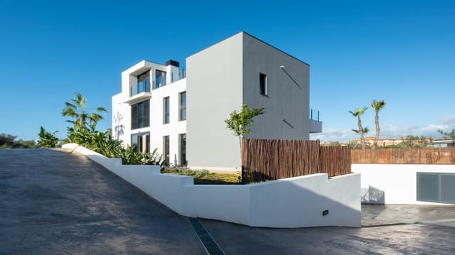 4 soveværelse Villa til salg i Son Gual, Palma de Mallorca med swimmingpool garage - € 2.790.000 (Ref: 8993238)