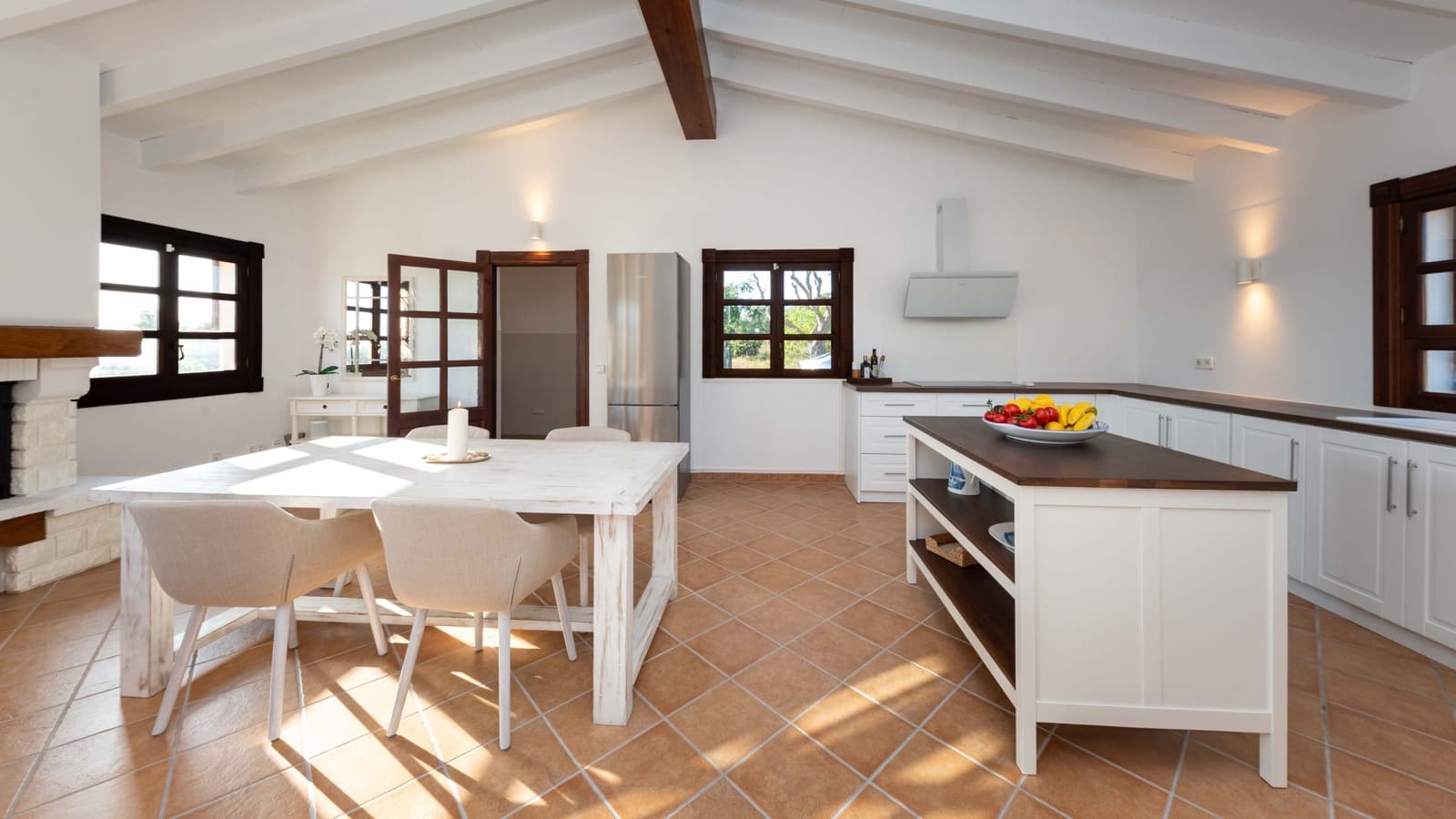 5 bedroom Finca/Country House for sale in Manacor with pool garage - € 2,395,000 (Ref: 9000583)