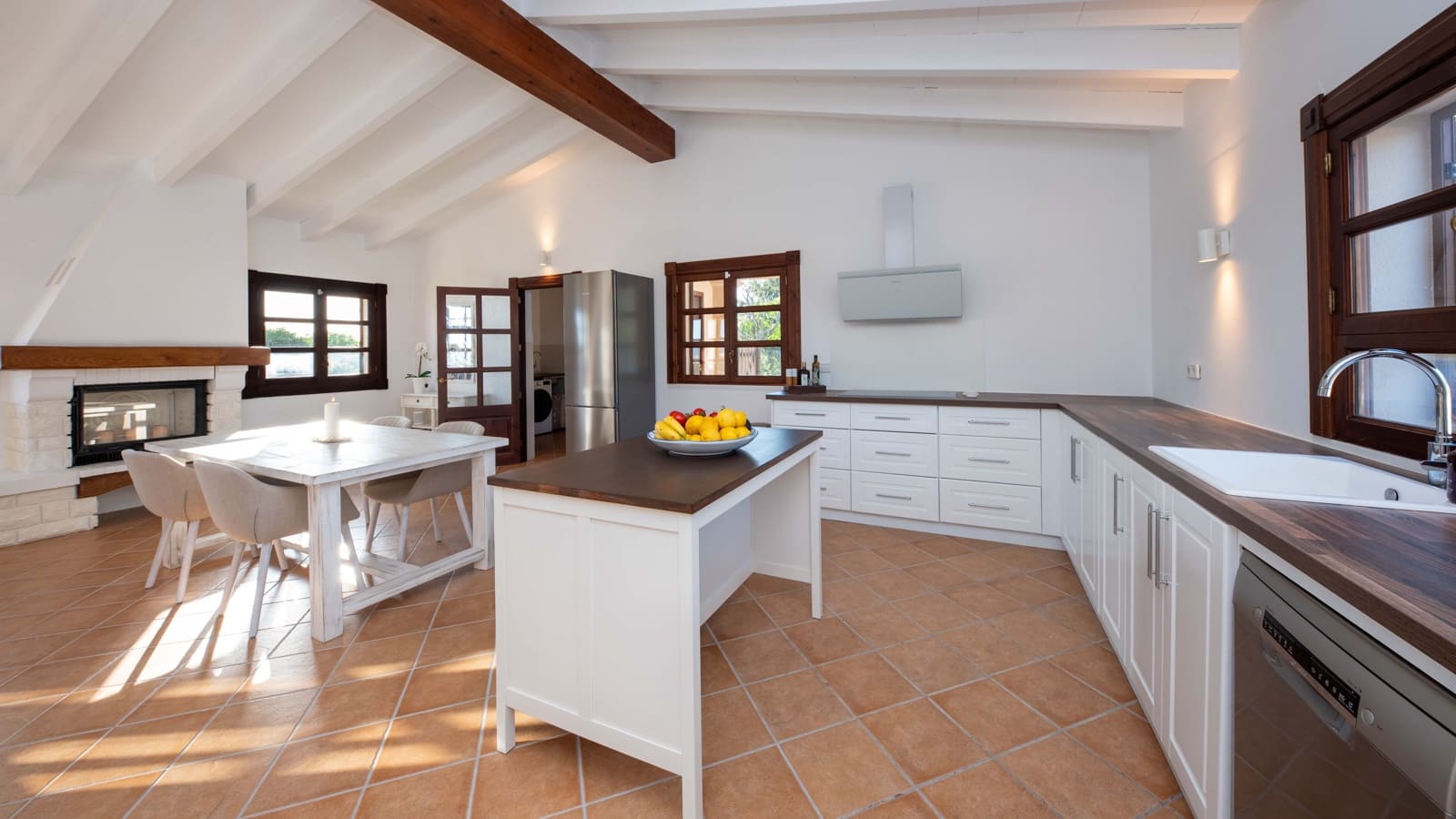 5 bedroom Finca/Country House for sale in Manacor with pool garage - € 2,395,000 (Ref: 9000583)