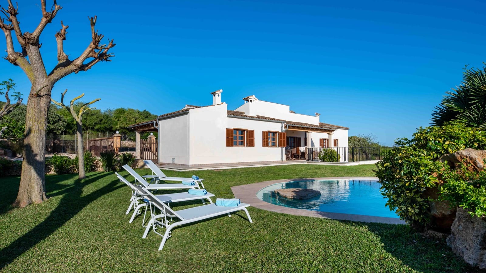 5 bedroom Finca/Country House for sale in Manacor with pool garage - € 2,395,000 (Ref: 9000583)