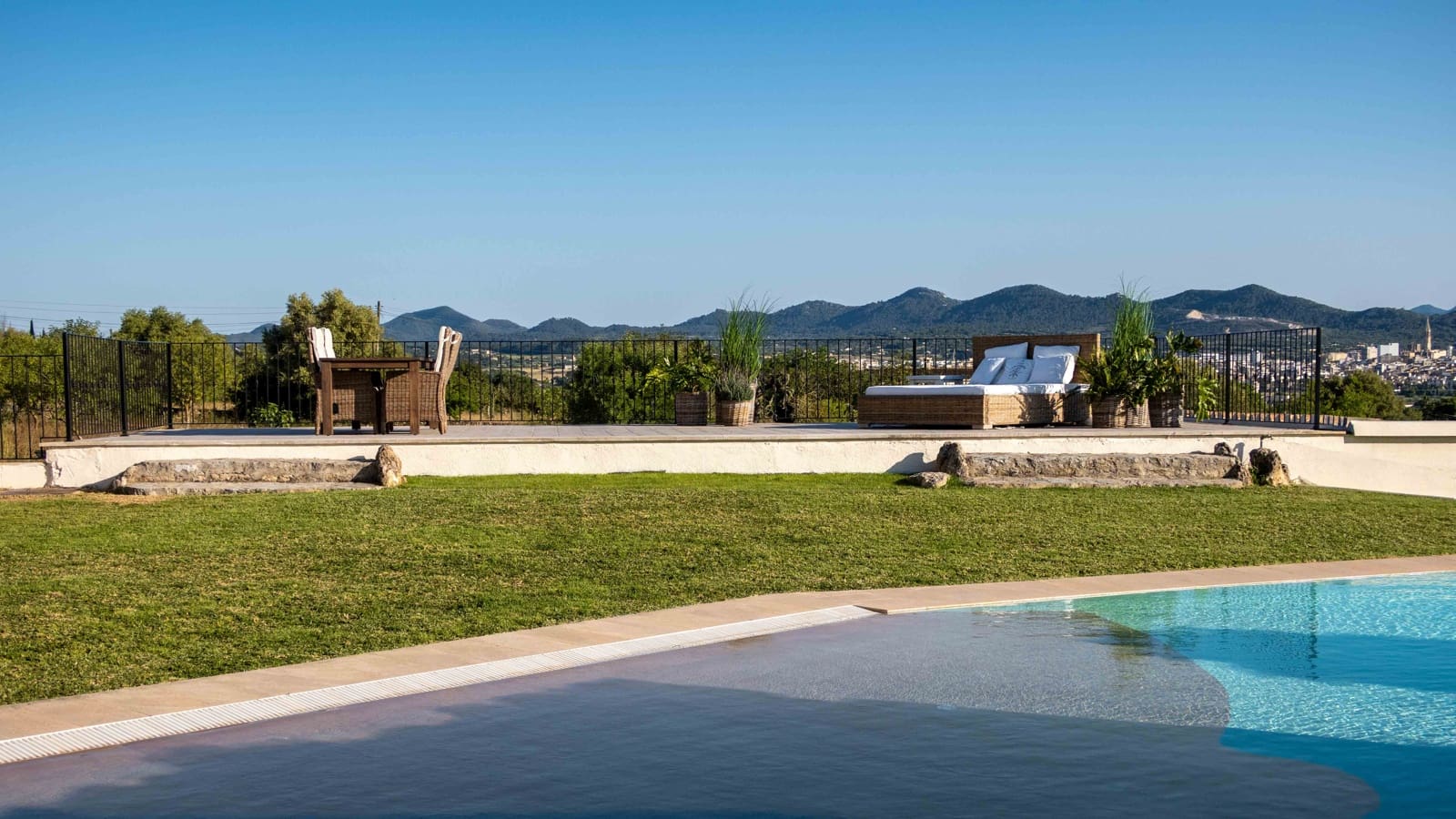 5 bedroom Finca/Country House for sale in Manacor with pool garage - € 2,395,000 (Ref: 9000583)