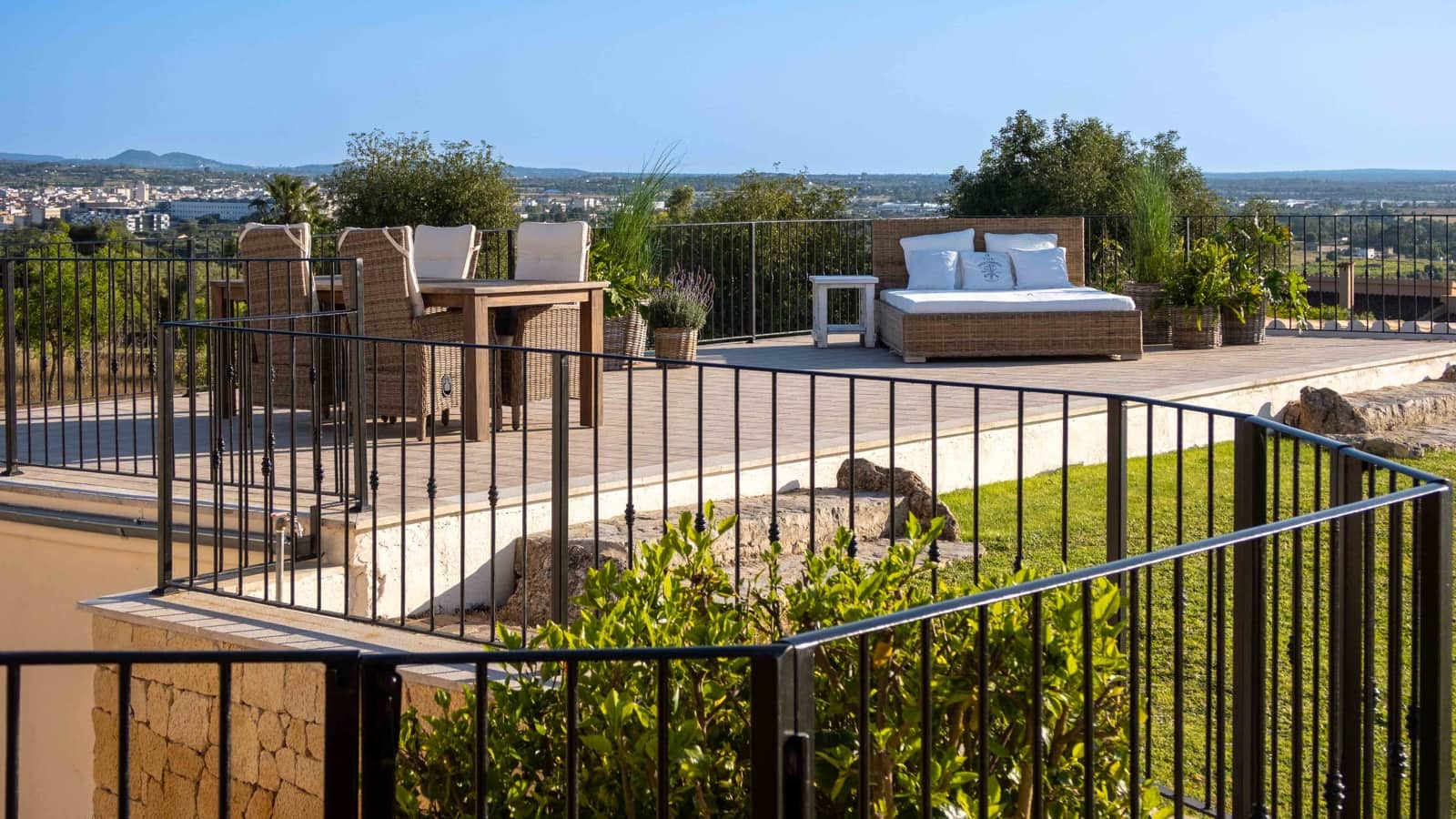 5 bedroom Finca/Country House for sale in Manacor with pool garage - € 2,395,000 (Ref: 9000583)