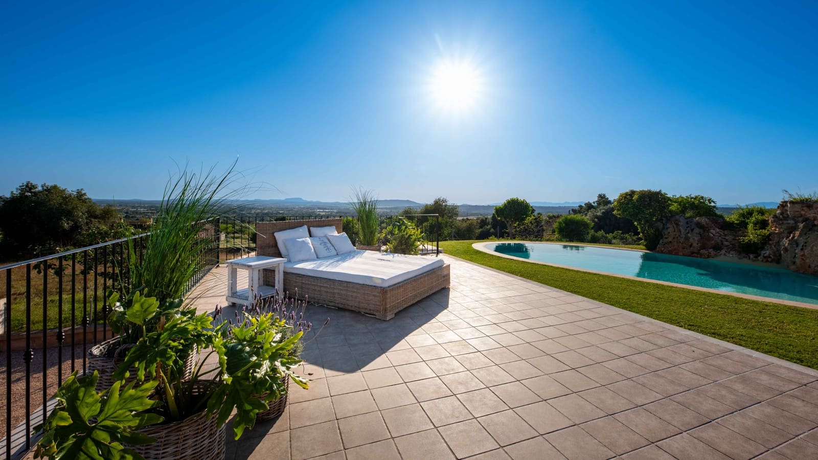 5 bedroom Finca/Country House for sale in Manacor with pool garage - € 2,395,000 (Ref: 9000583)