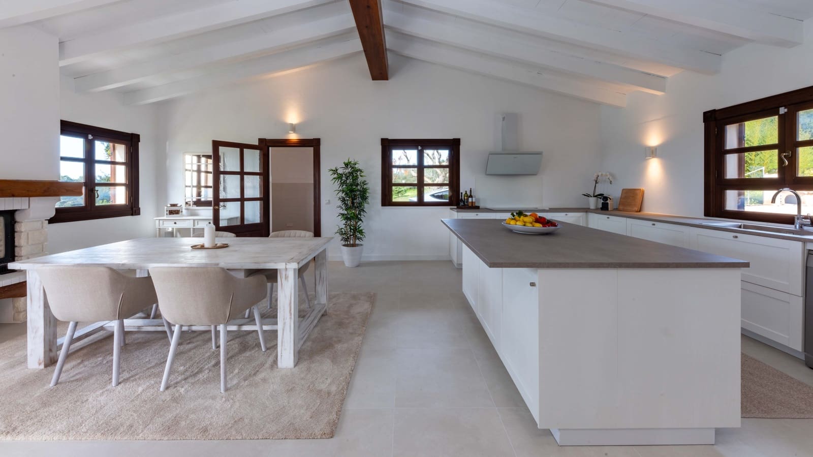 5 bedroom Finca/Country House for sale in Manacor with pool garage - € 1,998,000 (Ref: 9000583)