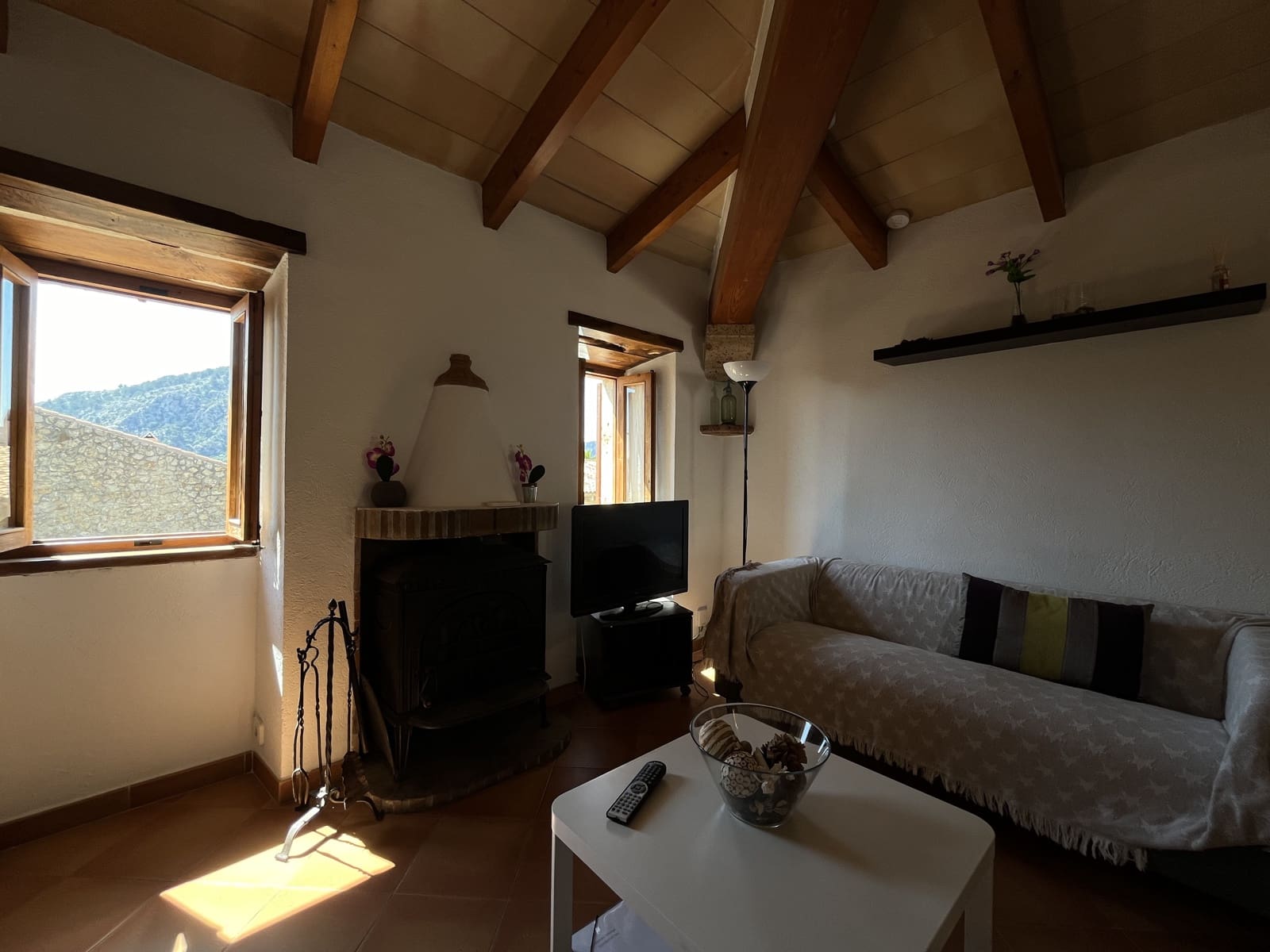 2 slaapkamer Huis te huur in Pollensa / Pollenca met zwembad - € 2.500 (Ref: 9002436)