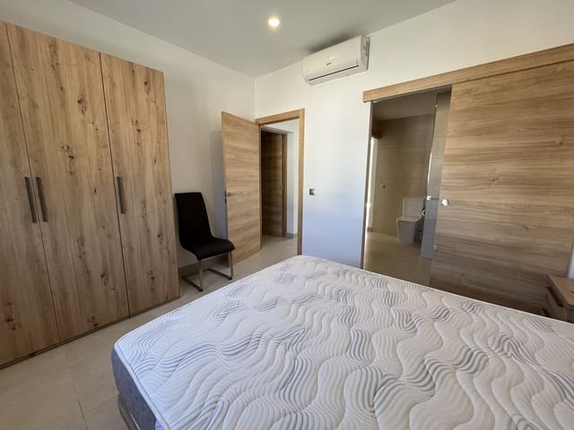 4 makuuhuone Paritalo vuokrattavana paikassa Playas de Muro / Platges de Muro, Muro mukana uima-altaan 
autotalli - 3 000 € (Ref: 9002437)