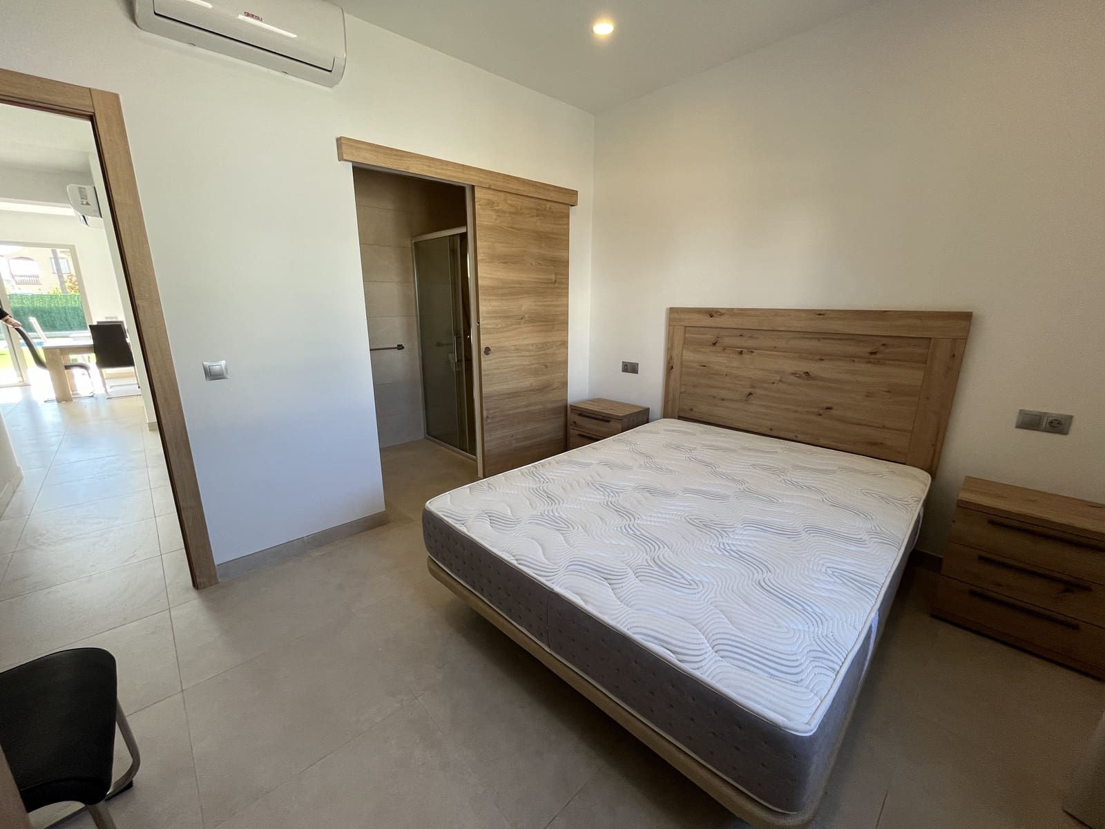 4 slaapkamer Halfvrijstaande villa te huur in Muro met zwembad garage - € 3.000 (Ref: 9002437)