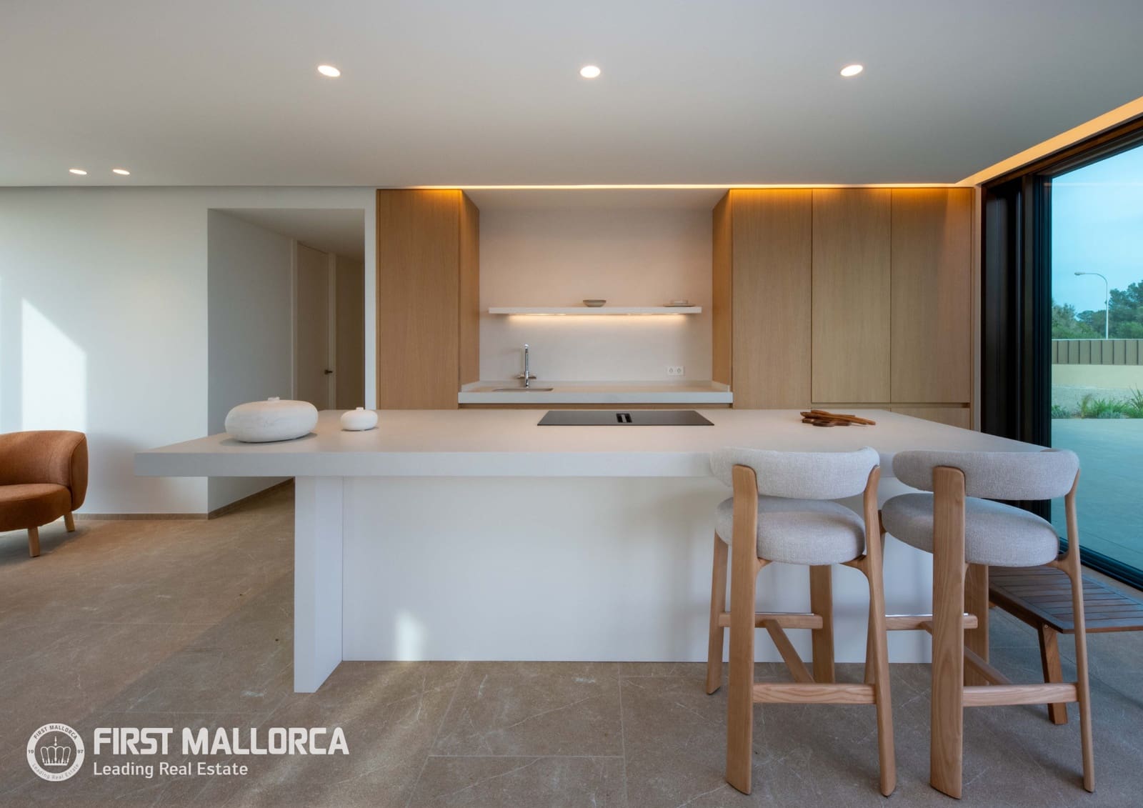 4 bedroom Villa for sale in Son Gual with pool garage - € 2,690,000 (Ref: 9002439)