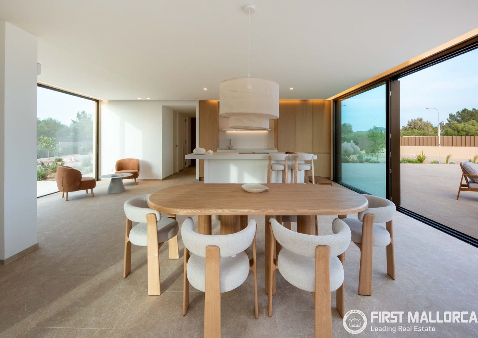 4 bedroom Villa for sale in Son Gual with pool garage - € 2,690,000 (Ref: 9002439)