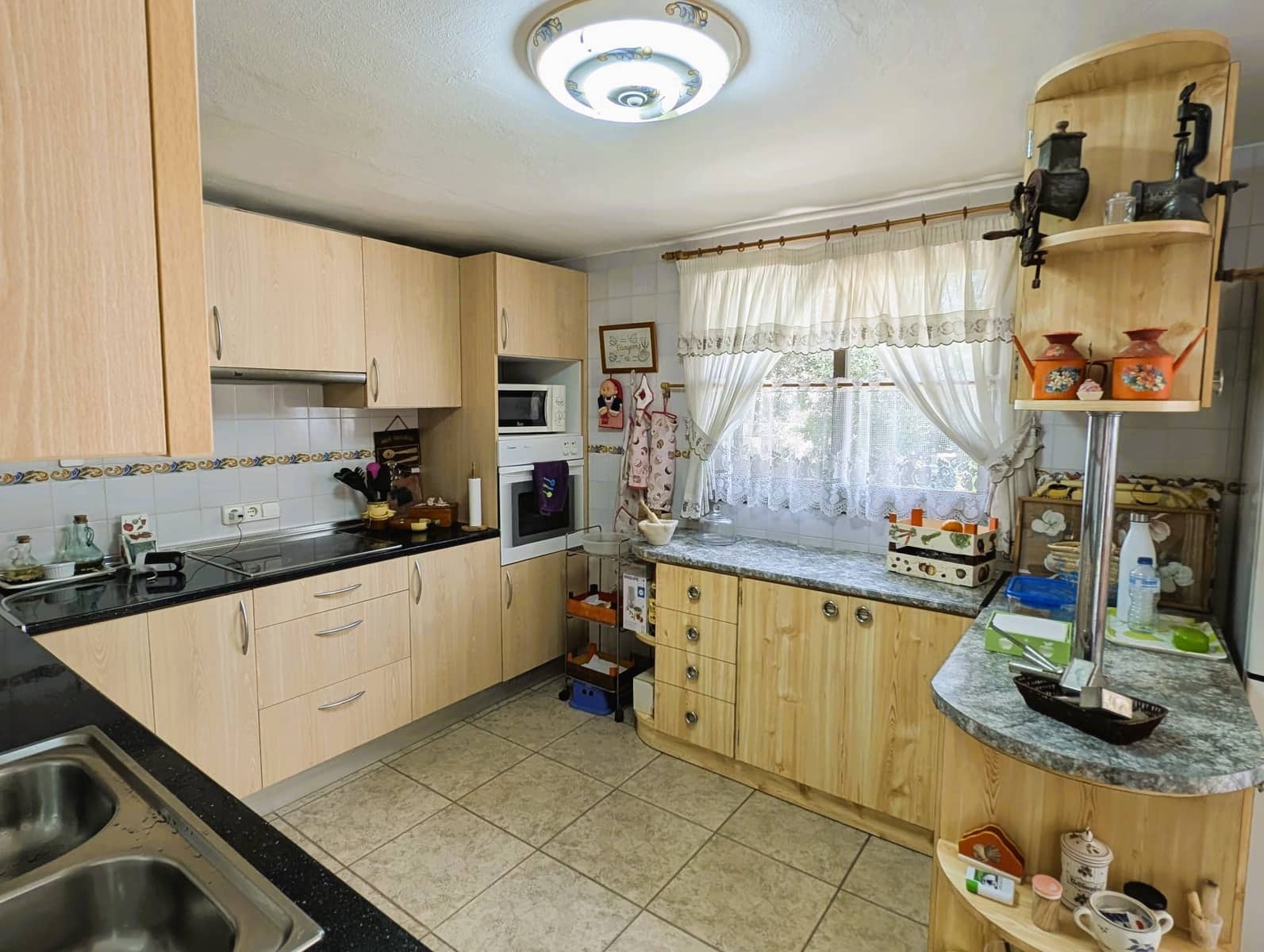 4 soveværelse Villa til salg i Cala Llombards - € 800.000 (Ref: 9009959)