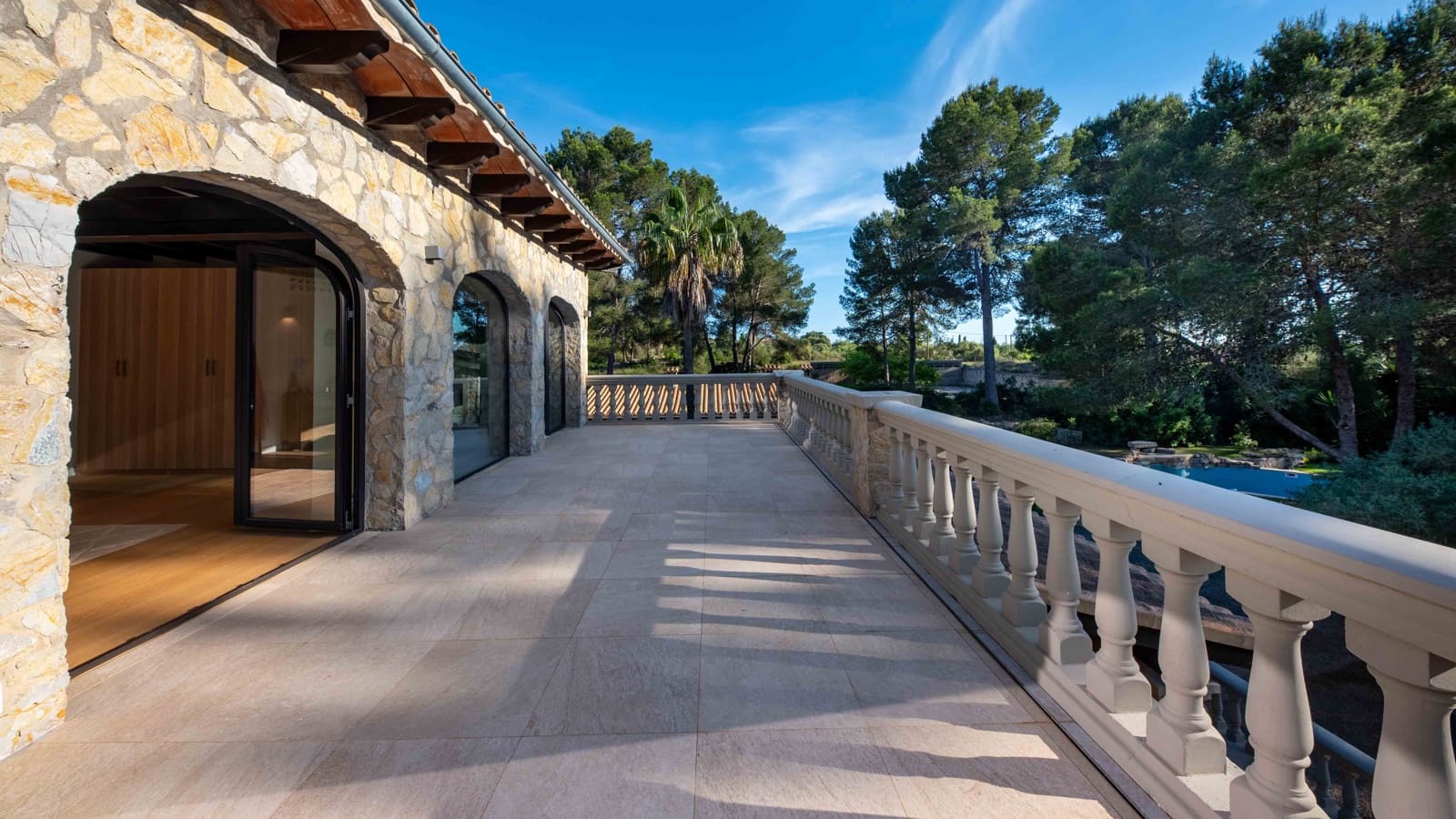 6 soveværelse Finca/Landehus til salg i Algaida med swimmingpool garage - € 2.950.000 (Ref: 9016550)