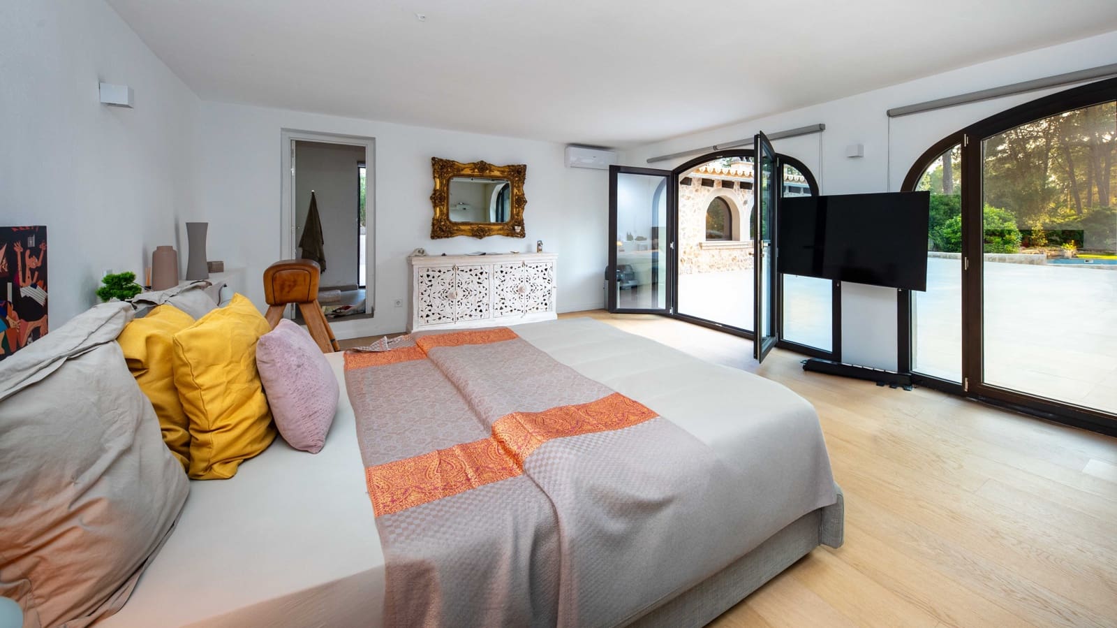 6 soveværelse Finca/Landehus til salg i Algaida med swimmingpool garage - € 2.950.000 (Ref: 9016550)