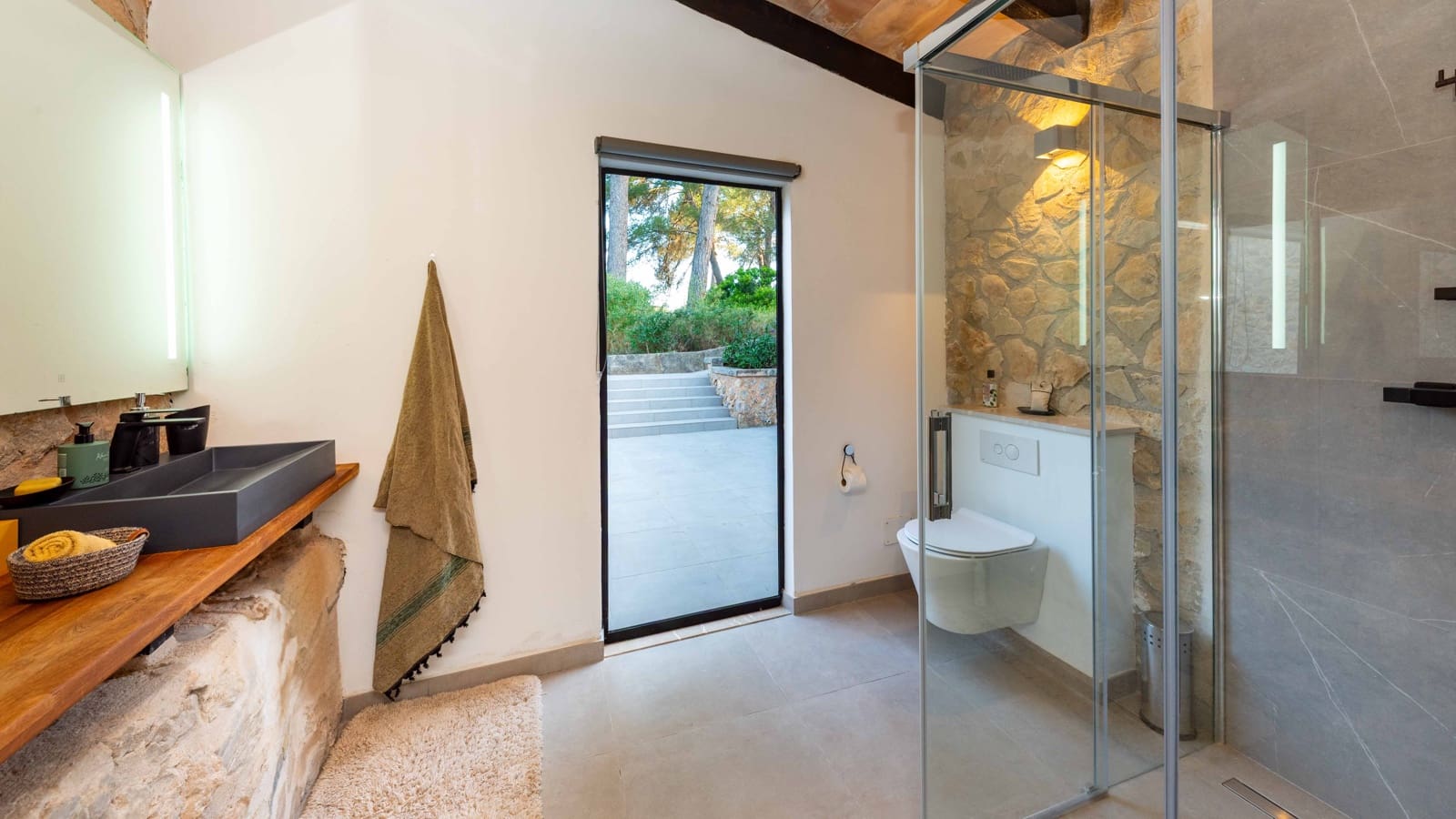 6 soveværelse Finca/Landehus til salg i Algaida med swimmingpool garage - € 2.950.000 (Ref: 9016550)