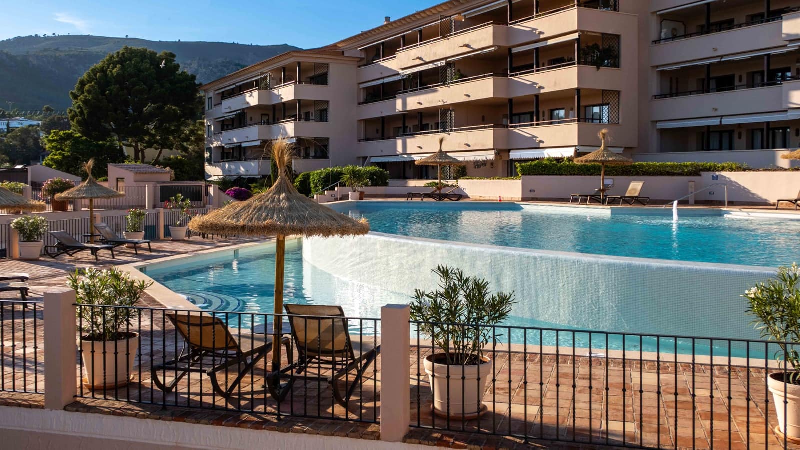 3 soveværelse Lejlighed til salg i Bendinat med garage - € 1.750.000 (Ref: 9022282)