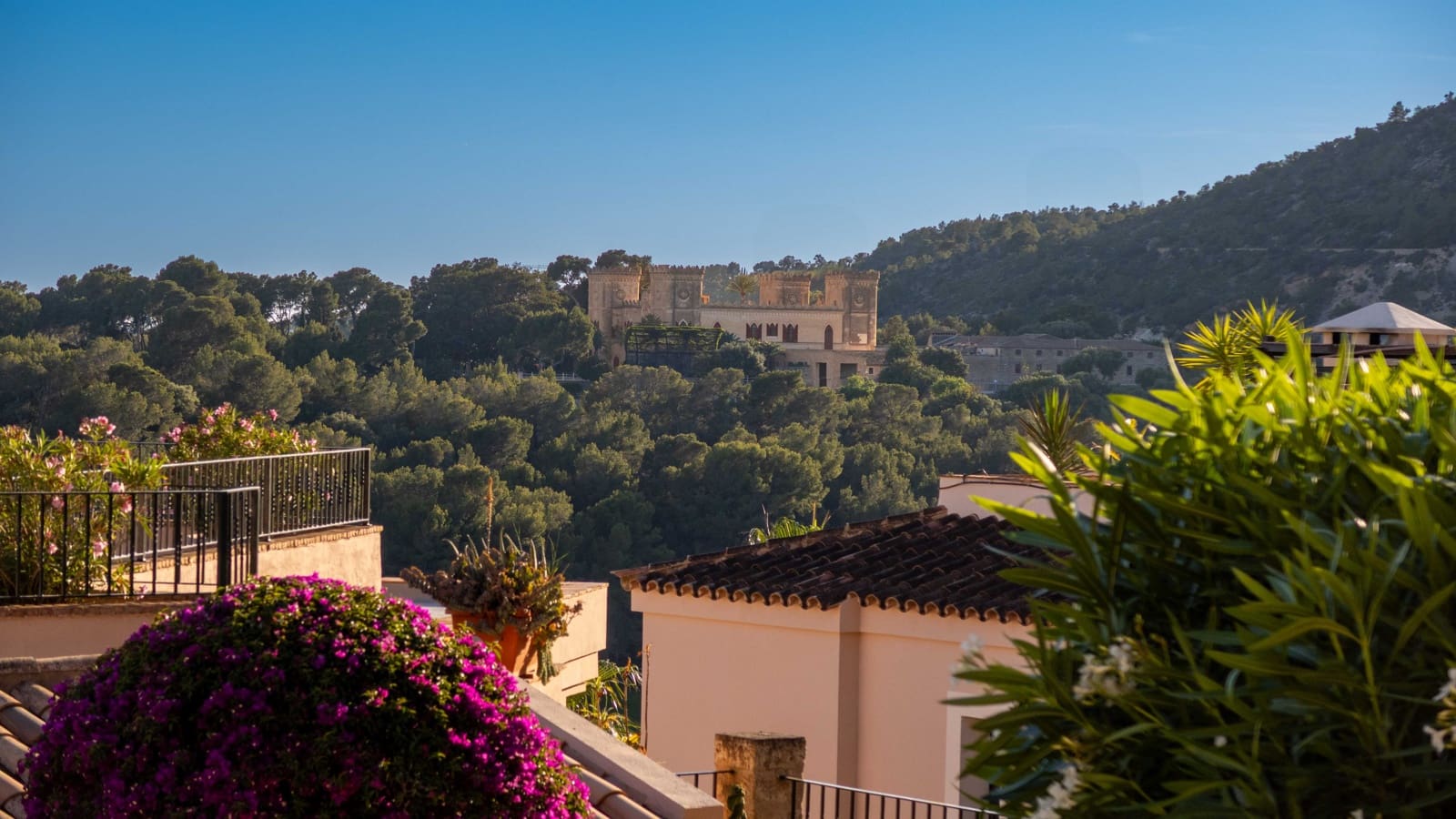 3 soveværelse Lejlighed til salg i Bendinat med garage - € 1.750.000 (Ref: 9022282)