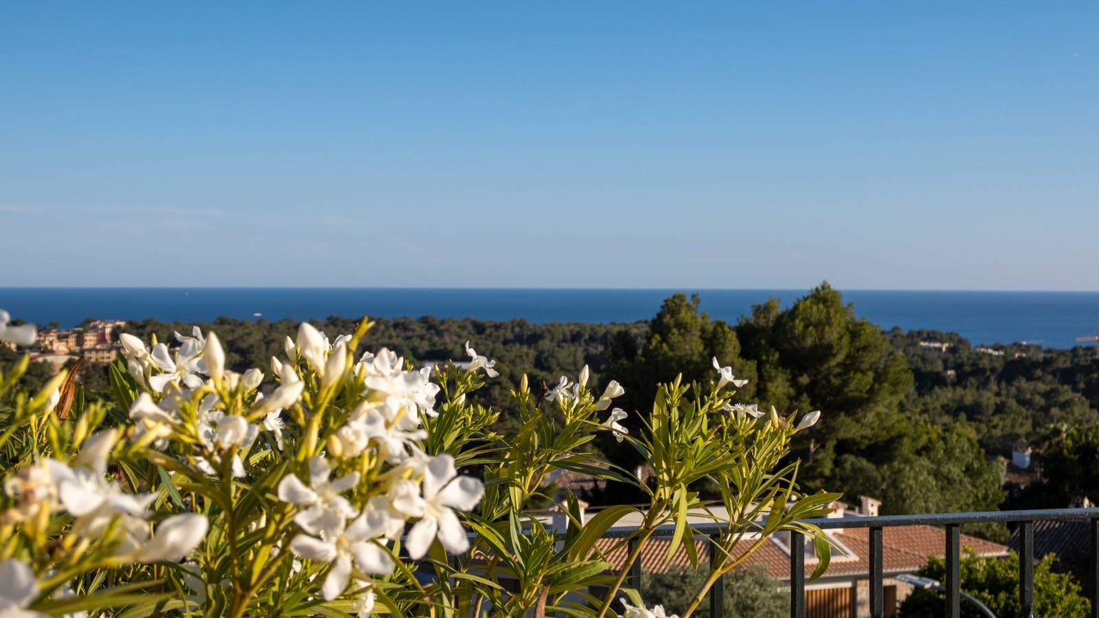 3 soveværelse Lejlighed til salg i Bendinat med garage - € 1.750.000 (Ref: 9022282)