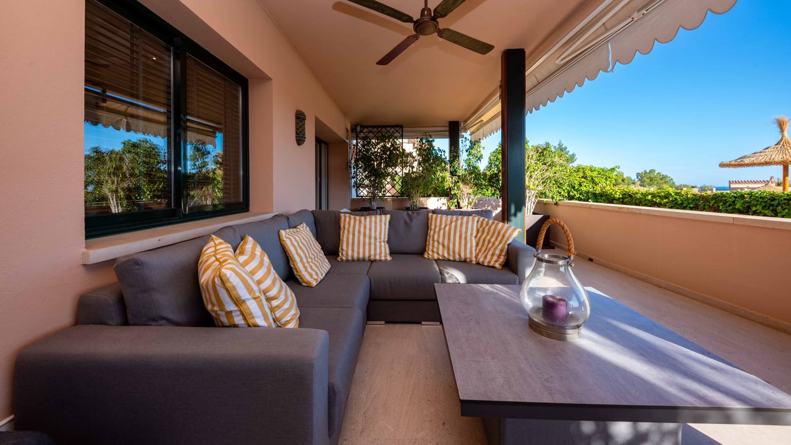 3 soveværelse Lejlighed til salg i Bendinat med garage - € 1.750.000 (Ref: 9022282)