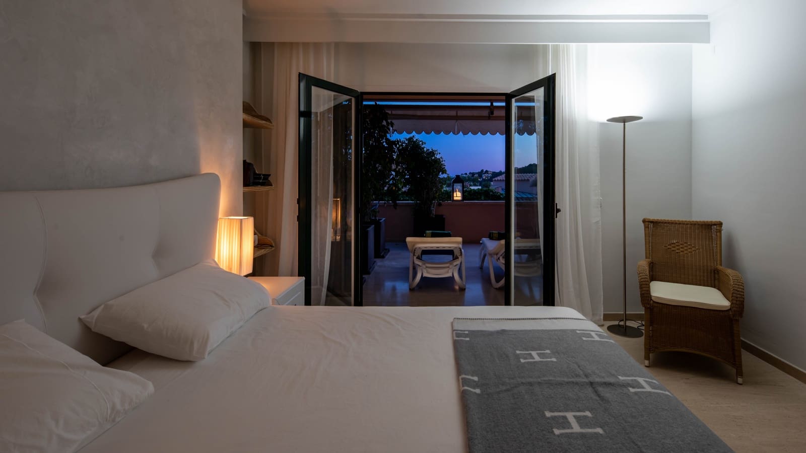 3 soveværelse Lejlighed til salg i Bendinat med garage - € 1.750.000 (Ref: 9022282)