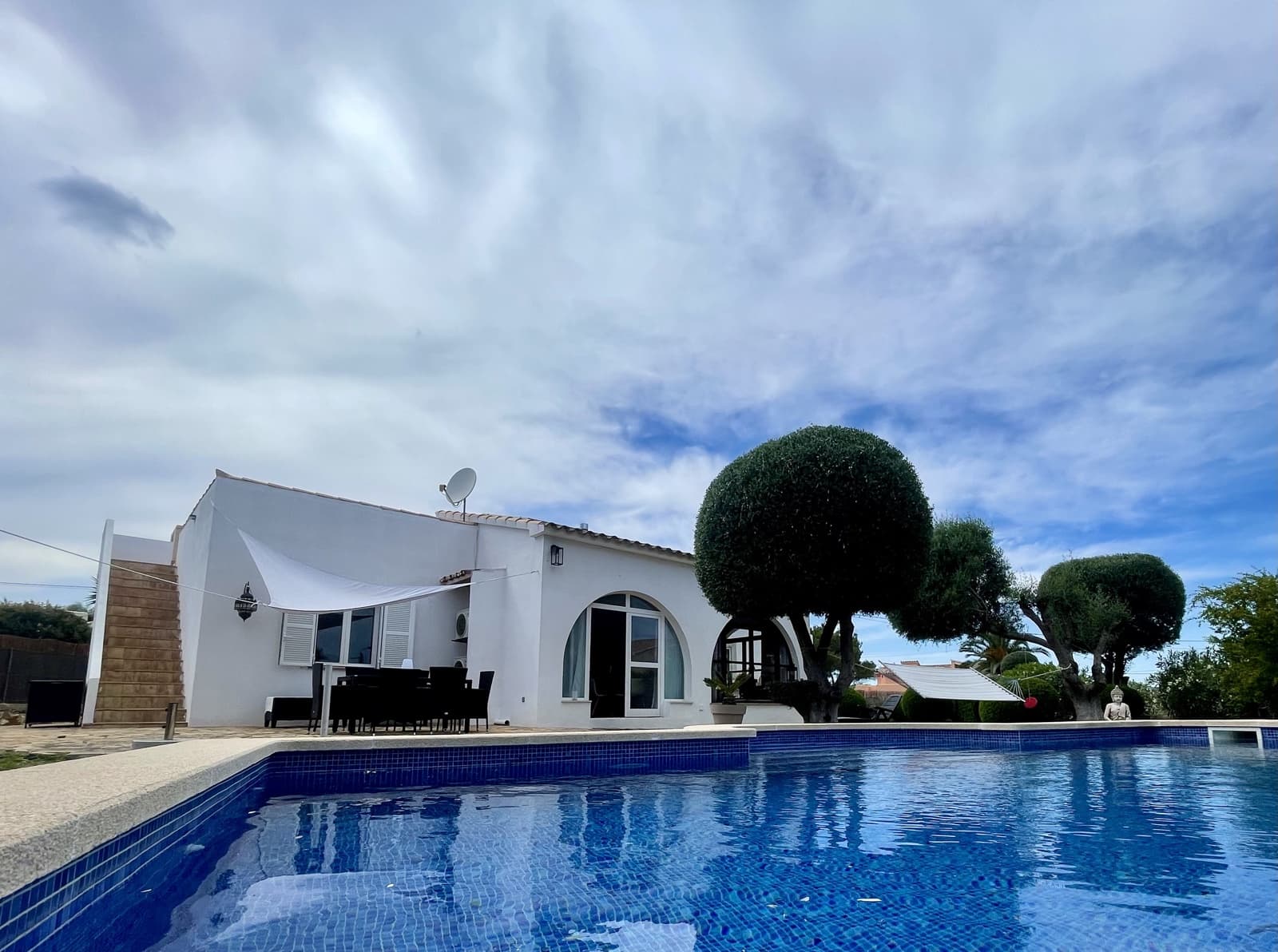2 soveværelse Villa til leje i Cala Murada med swimmingpool garage - € 1.950 (Ref: 9026161)