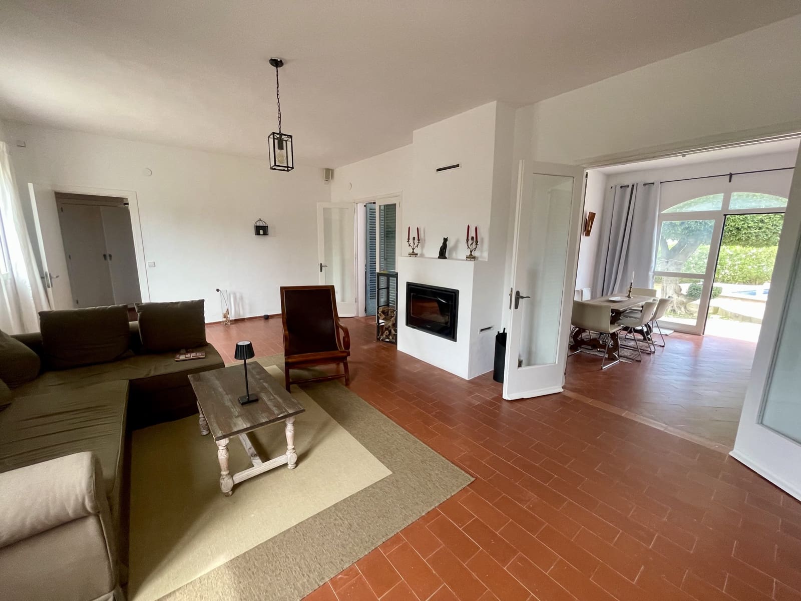 2 soveværelse Villa til leje i Cala Murada med swimmingpool garage - € 1.950 (Ref: 9026161)