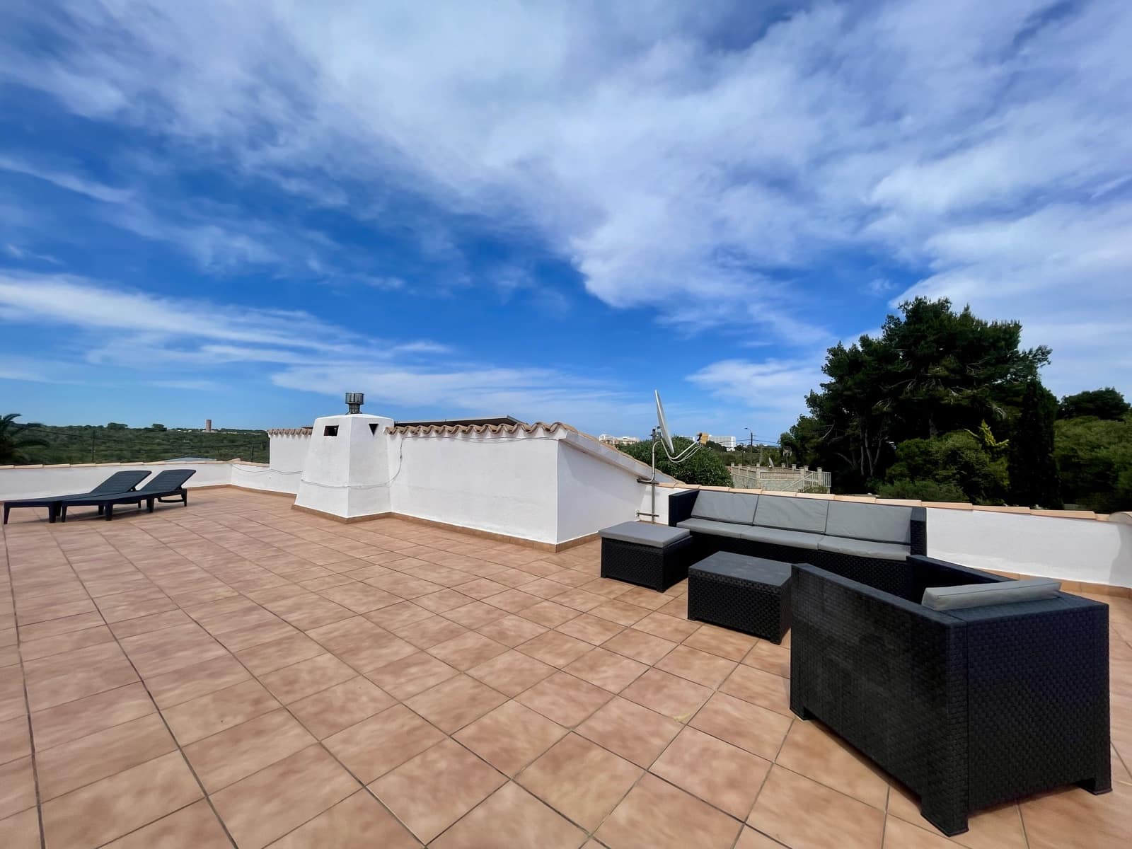 2 soveværelse Villa til leje i Cala Murada med swimmingpool garage - € 1.950 (Ref: 9026161)