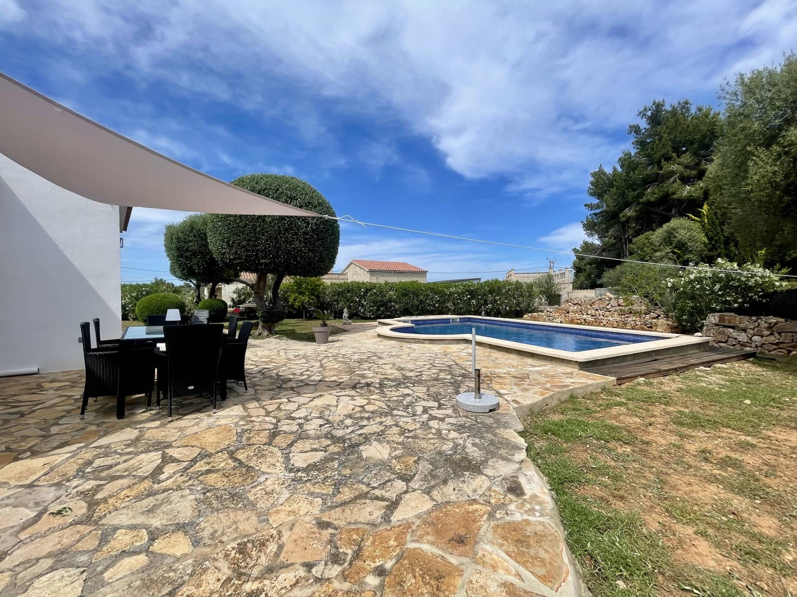 2 soveværelse Villa til leje i Cala Murada med swimmingpool garage - € 1.950 (Ref: 9026161)